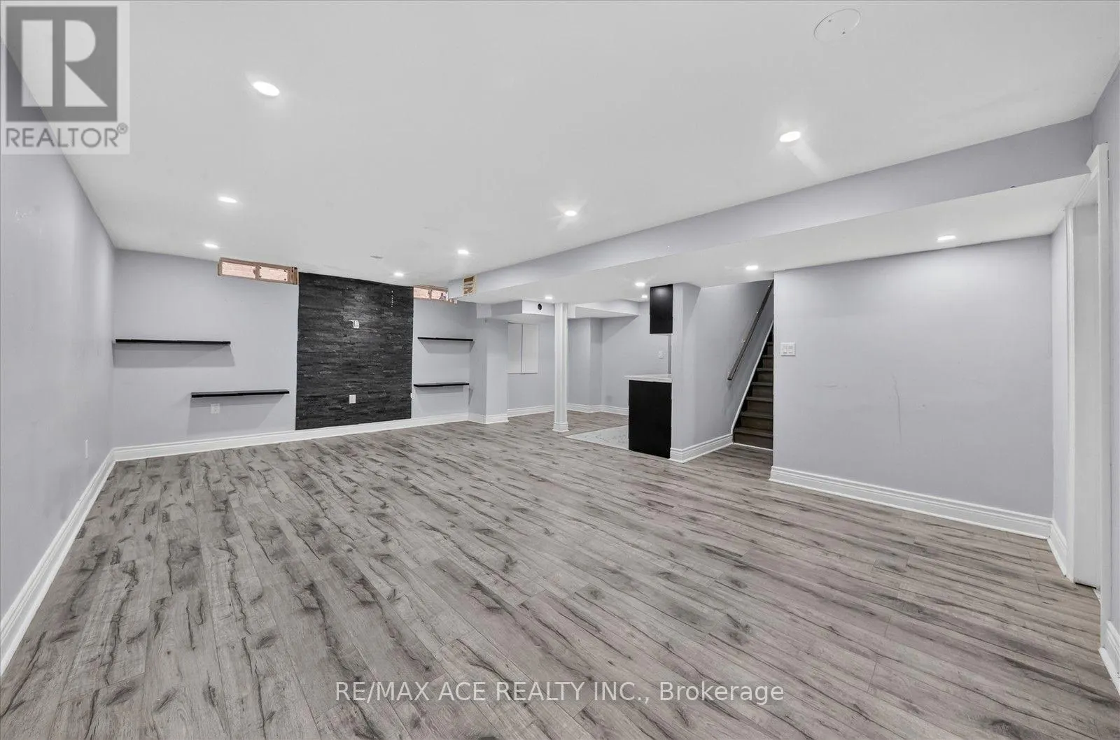 39 SKELTON CRESCENT