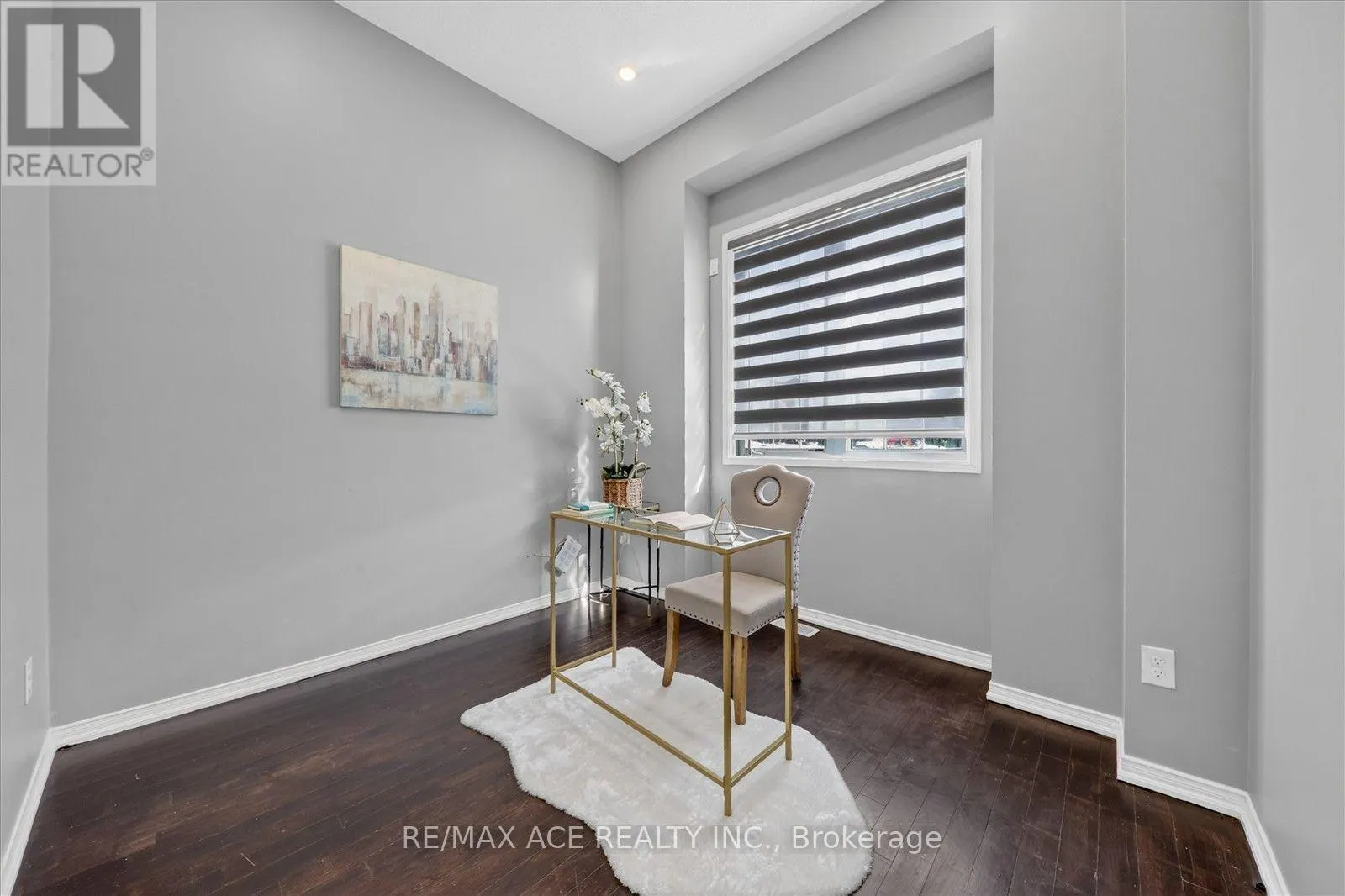 39 SKELTON CRESCENT