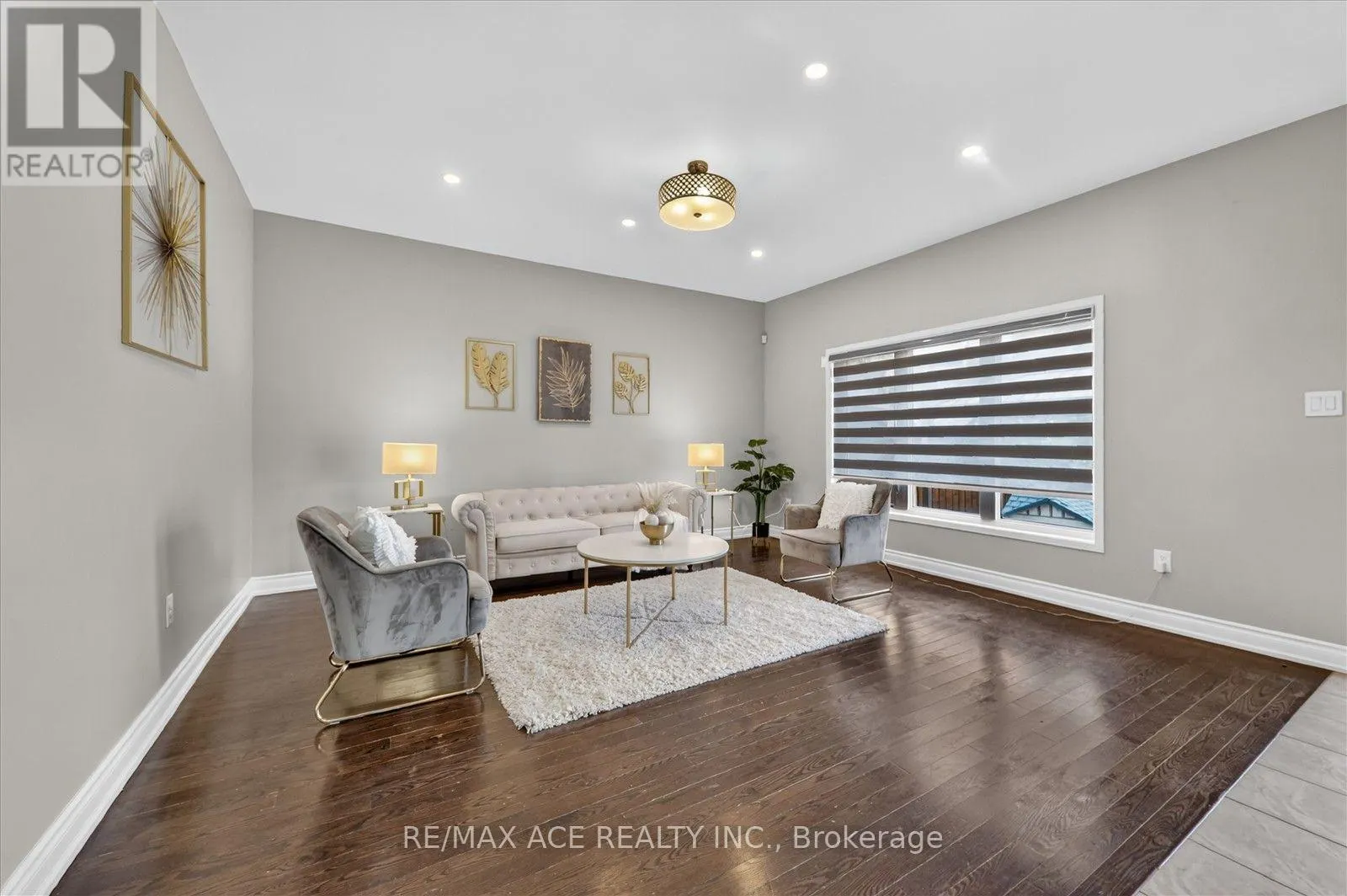 39 SKELTON CRESCENT