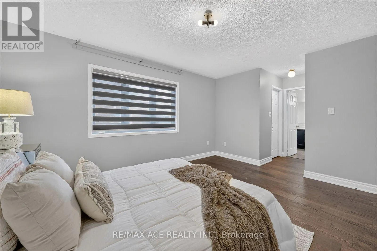 39 SKELTON CRESCENT