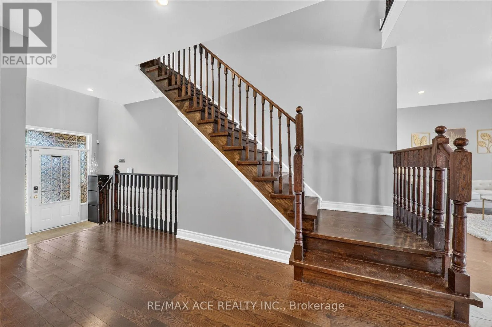 39 SKELTON CRESCENT