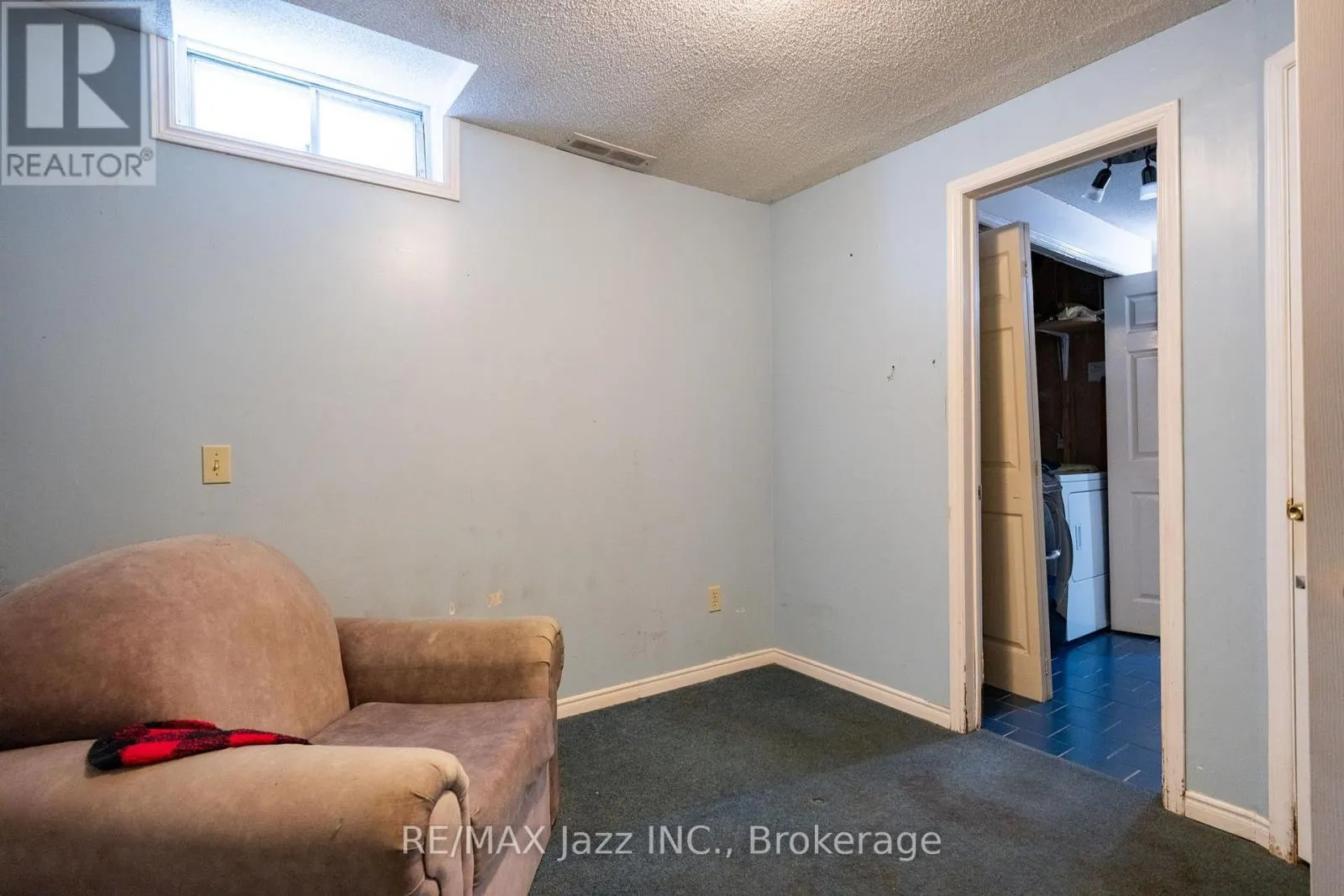110 FREELAND AVENUE