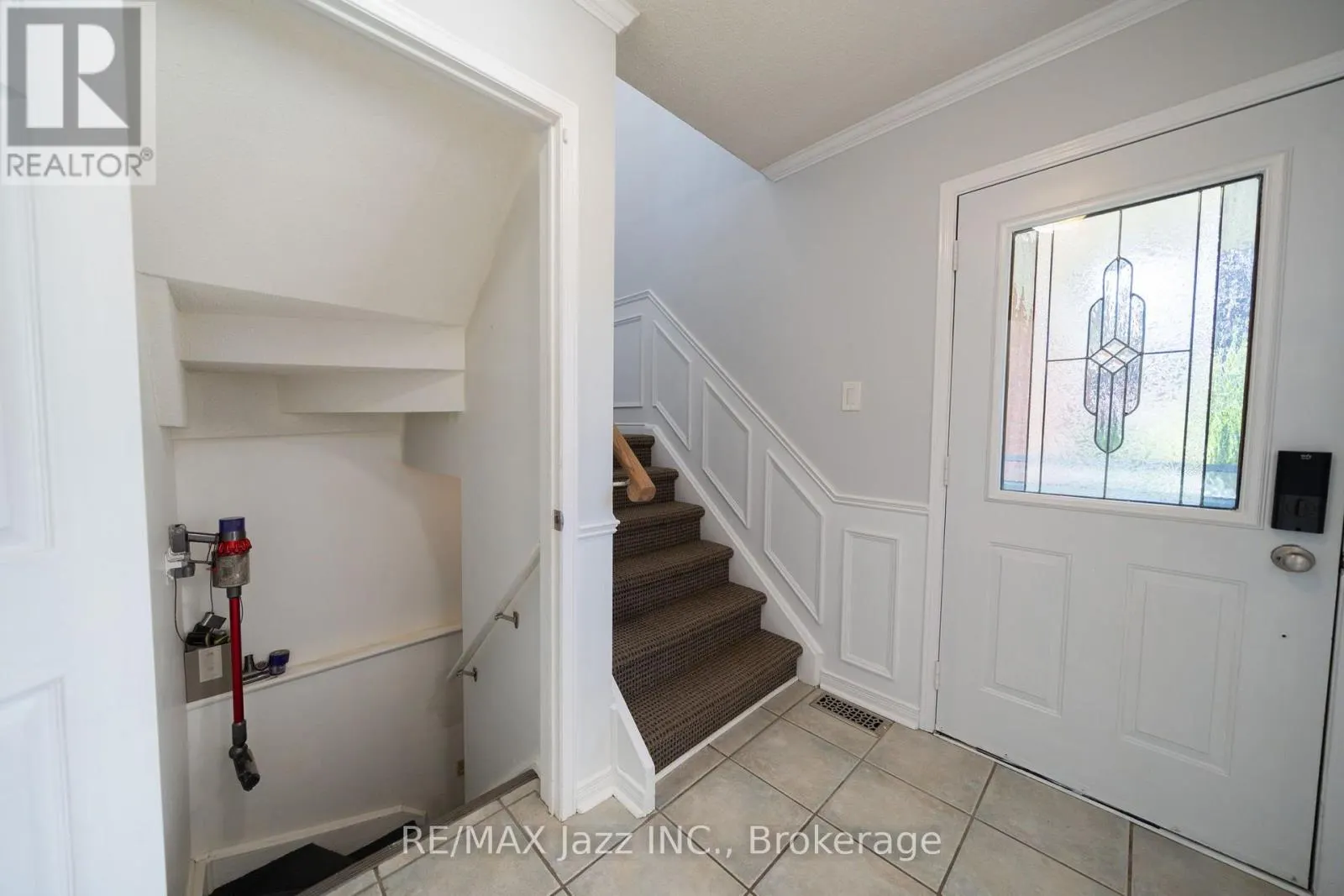 110 FREELAND AVENUE