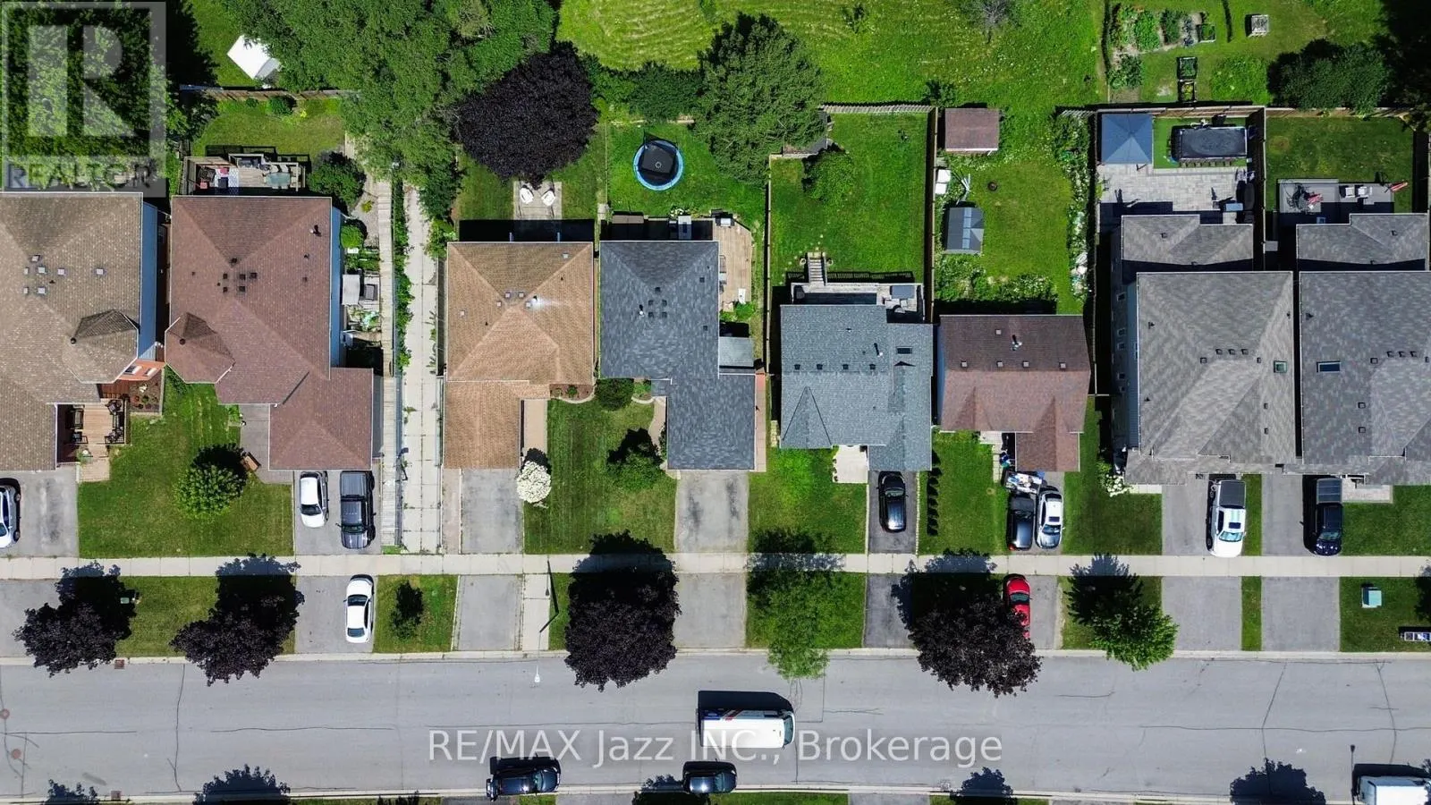 110 FREELAND AVENUE