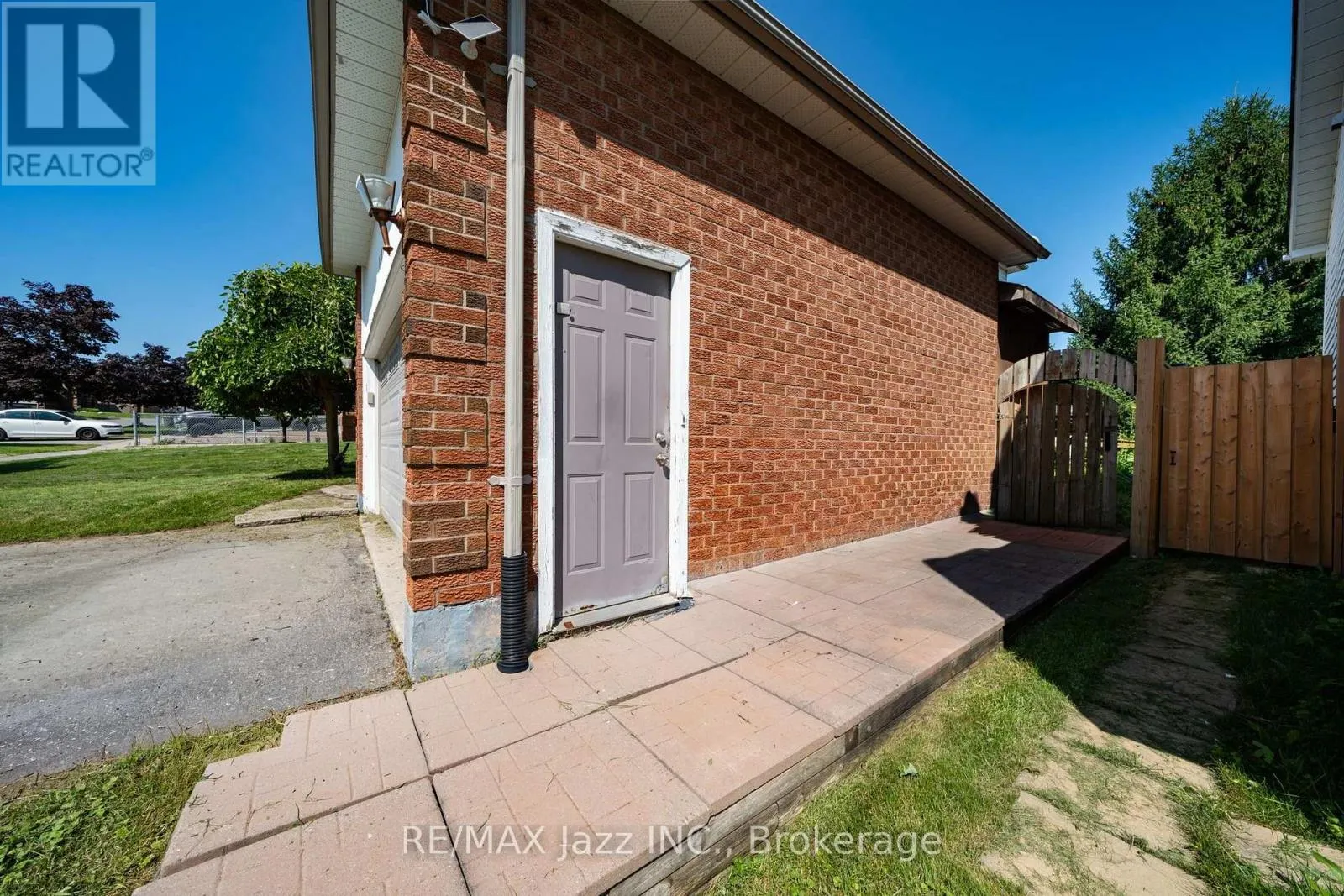 110 FREELAND AVENUE