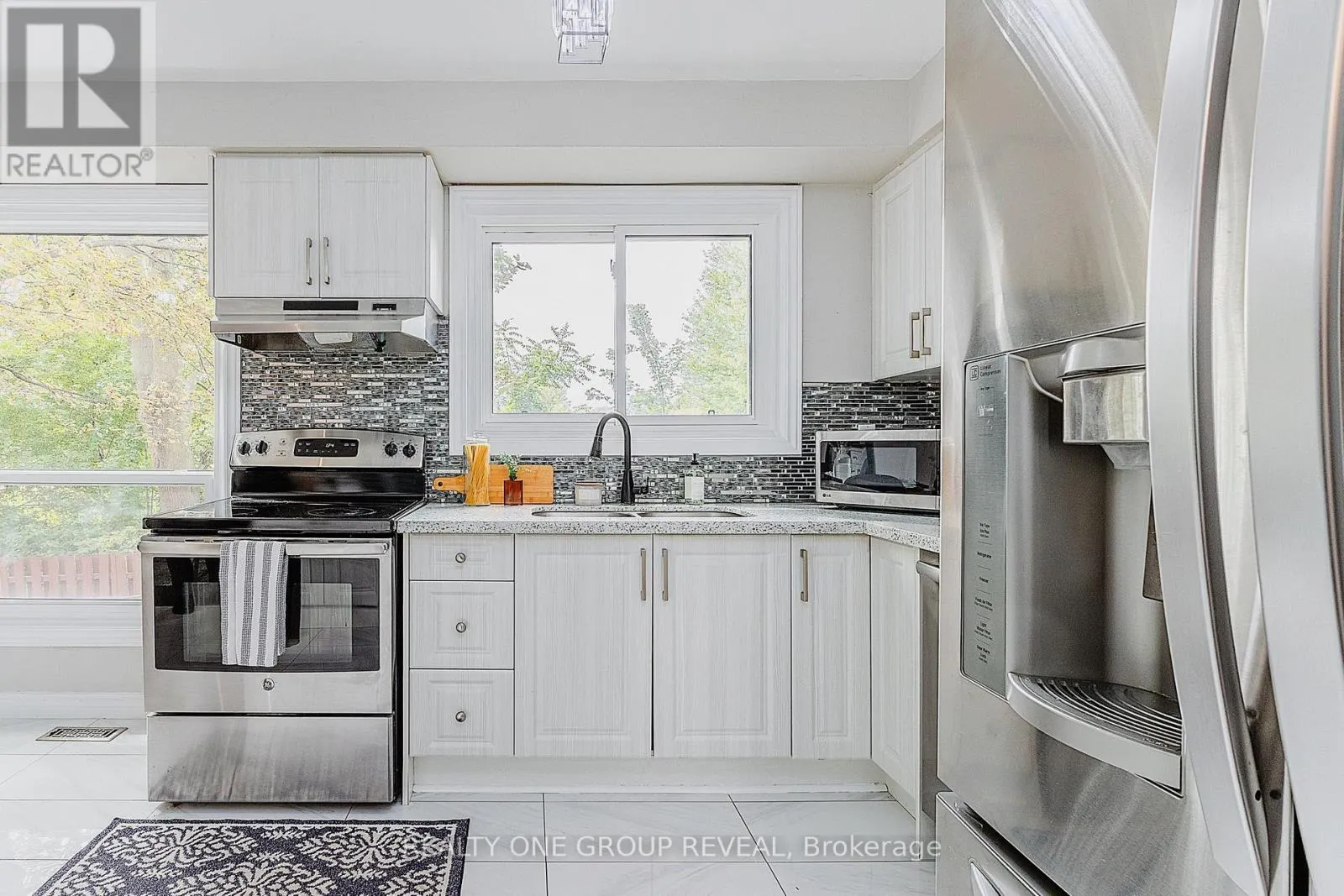 15 - 222 PEARSON STREET