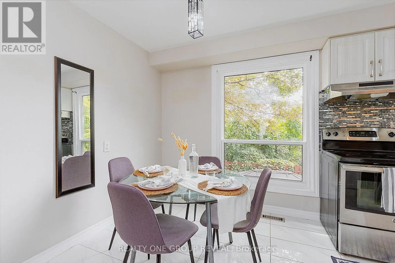 15 - 222 PEARSON STREET