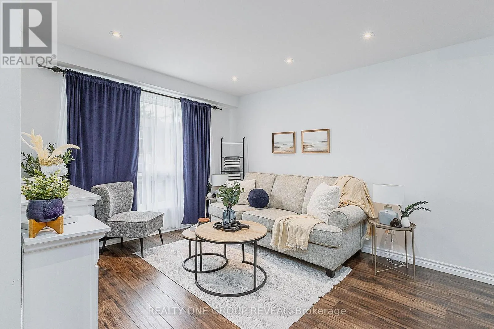 15 - 222 PEARSON STREET