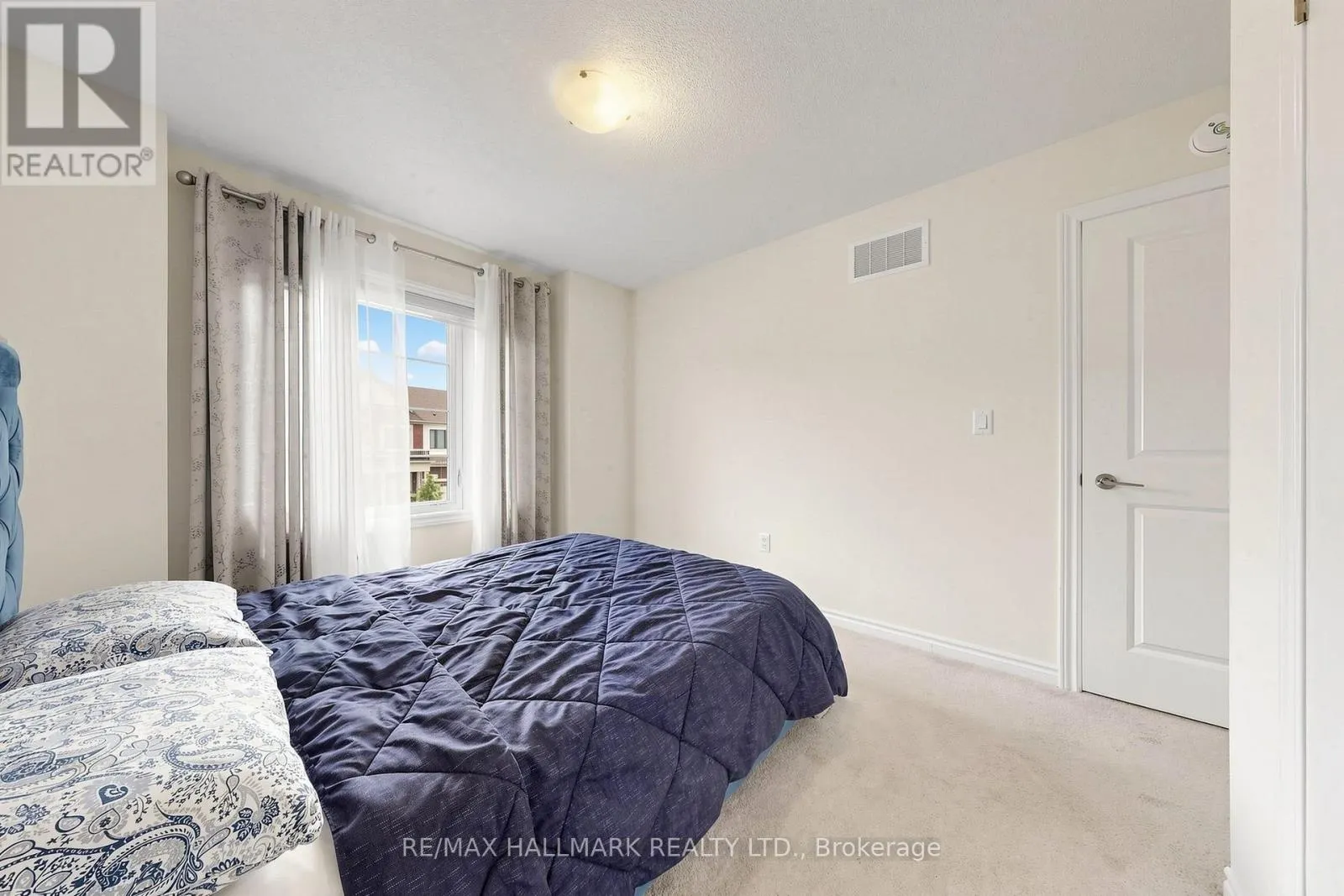 37 VELVET DRIVE
