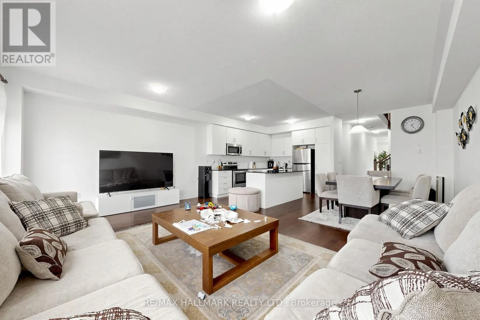 37 VELVET DRIVE