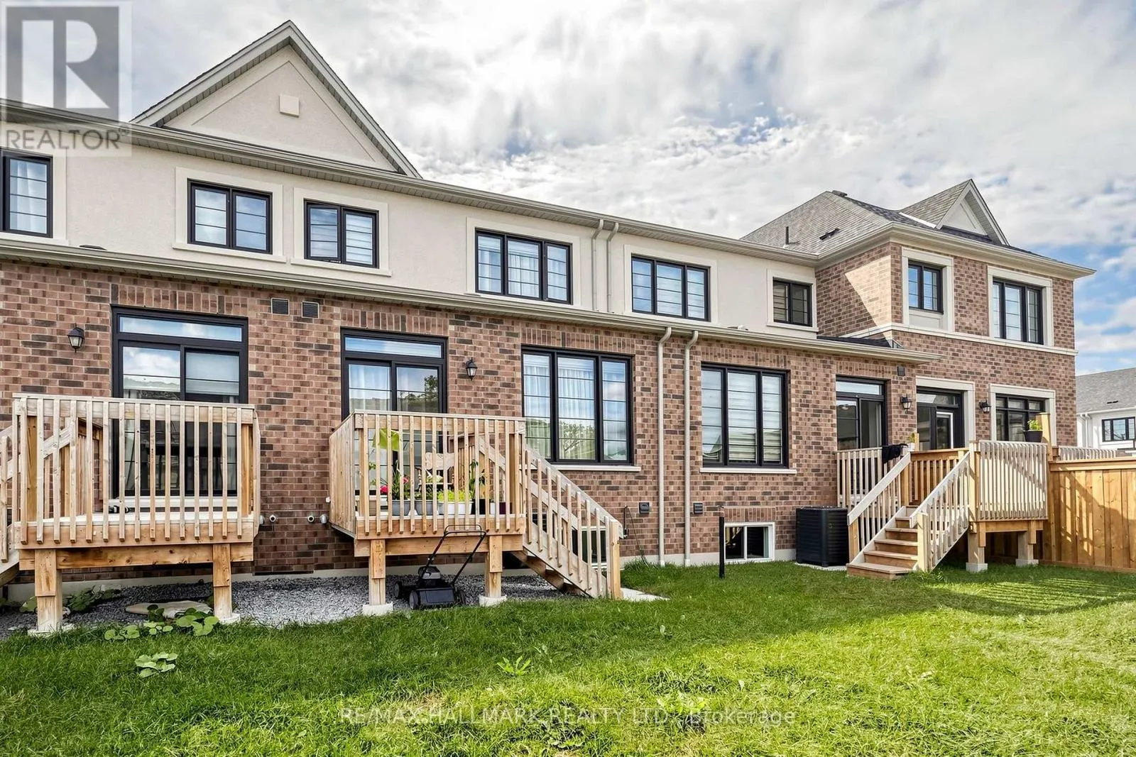 37 VELVET DRIVE