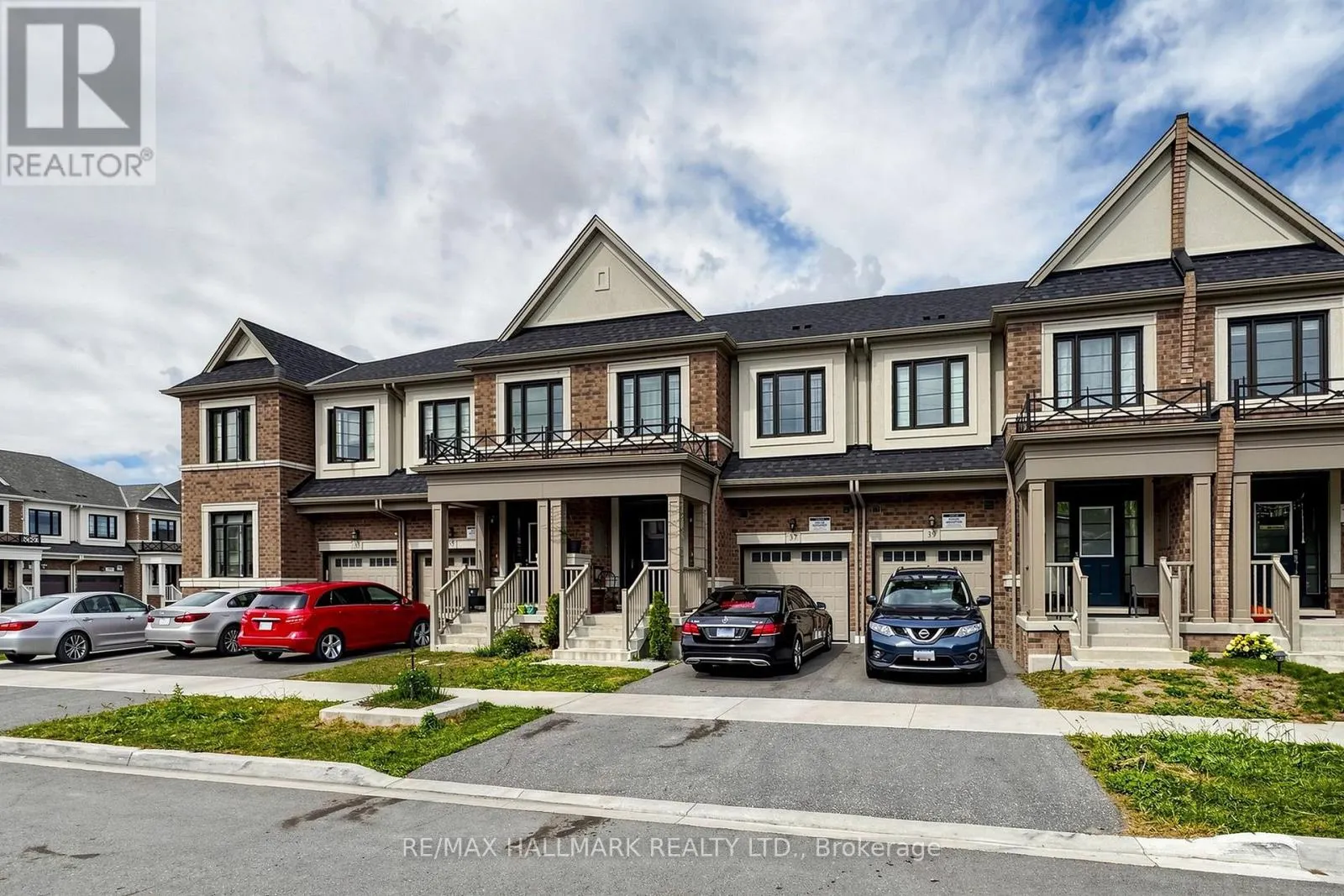 37 VELVET DRIVE