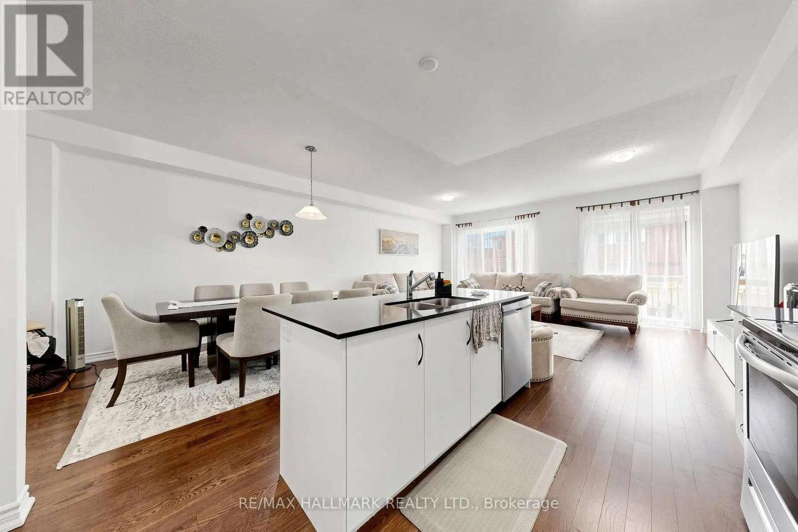 37 VELVET DRIVE