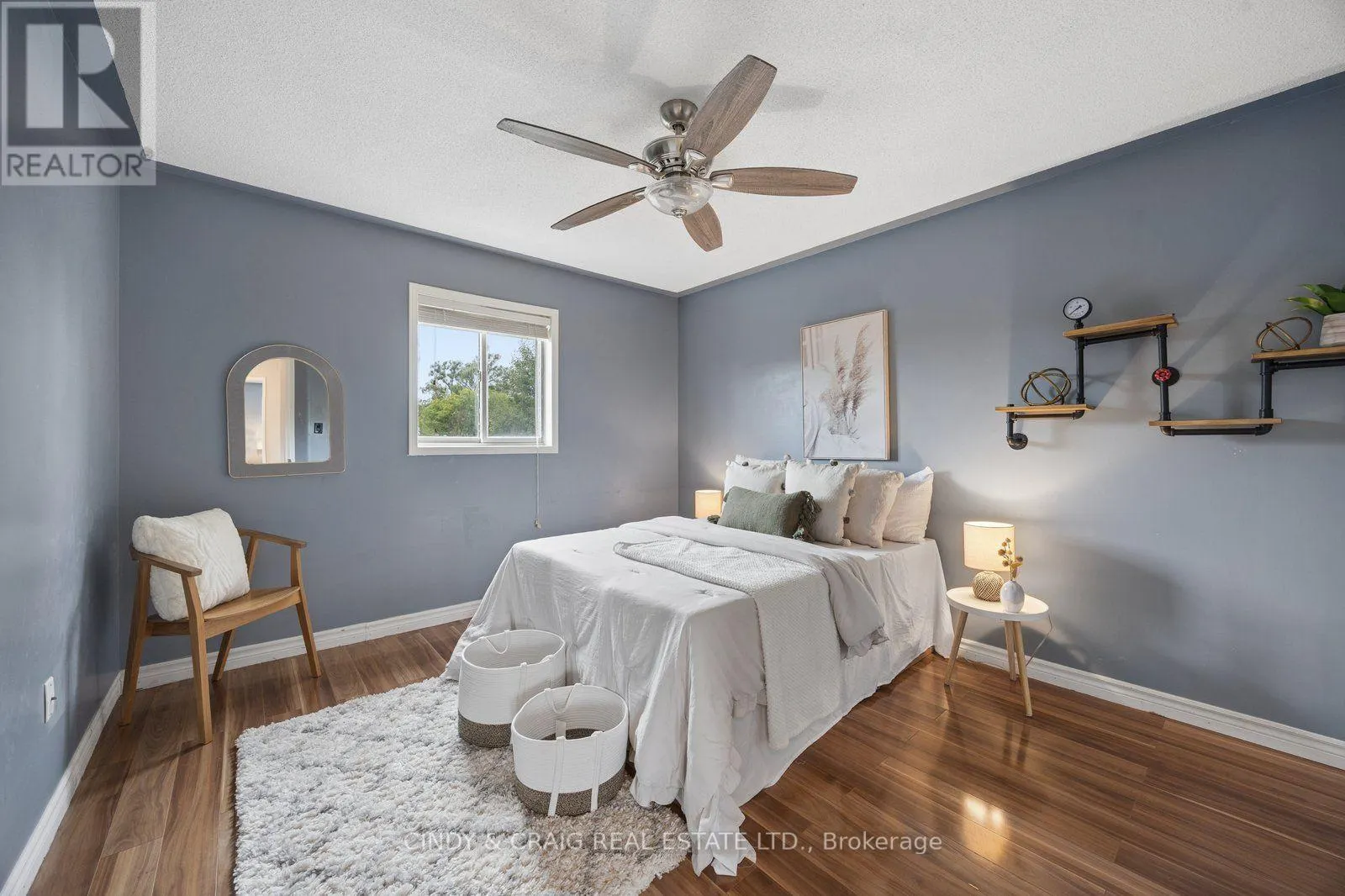 1550 FIELDGATE DRIVE