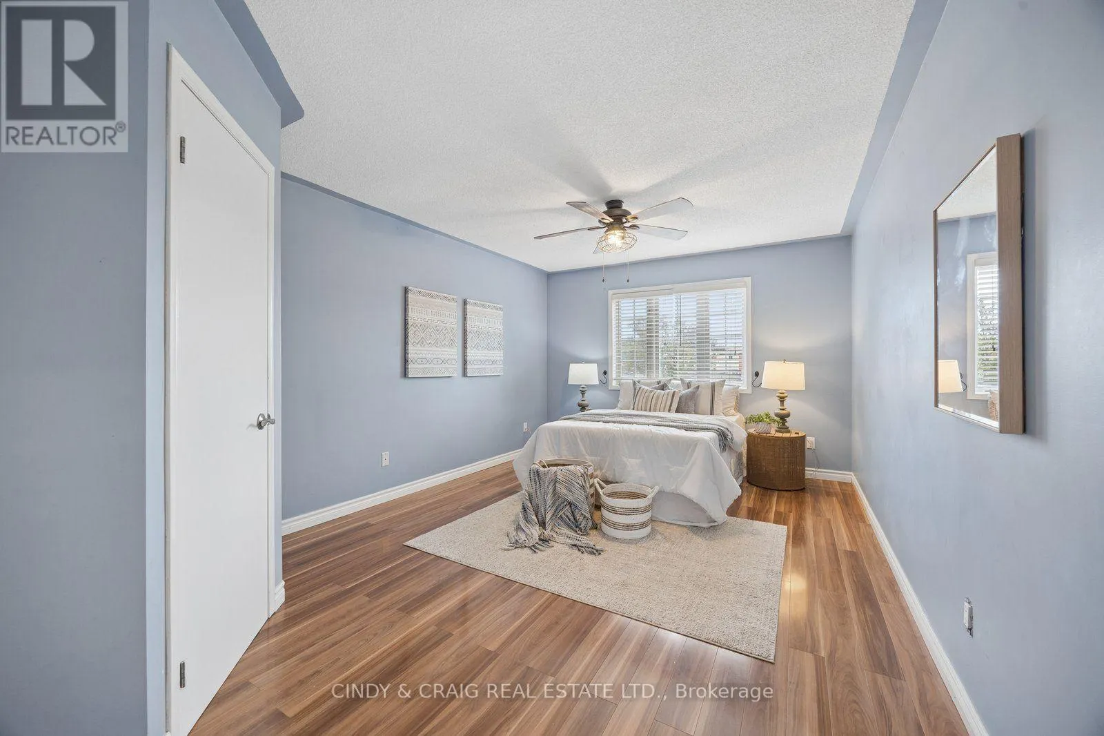 1550 FIELDGATE DRIVE