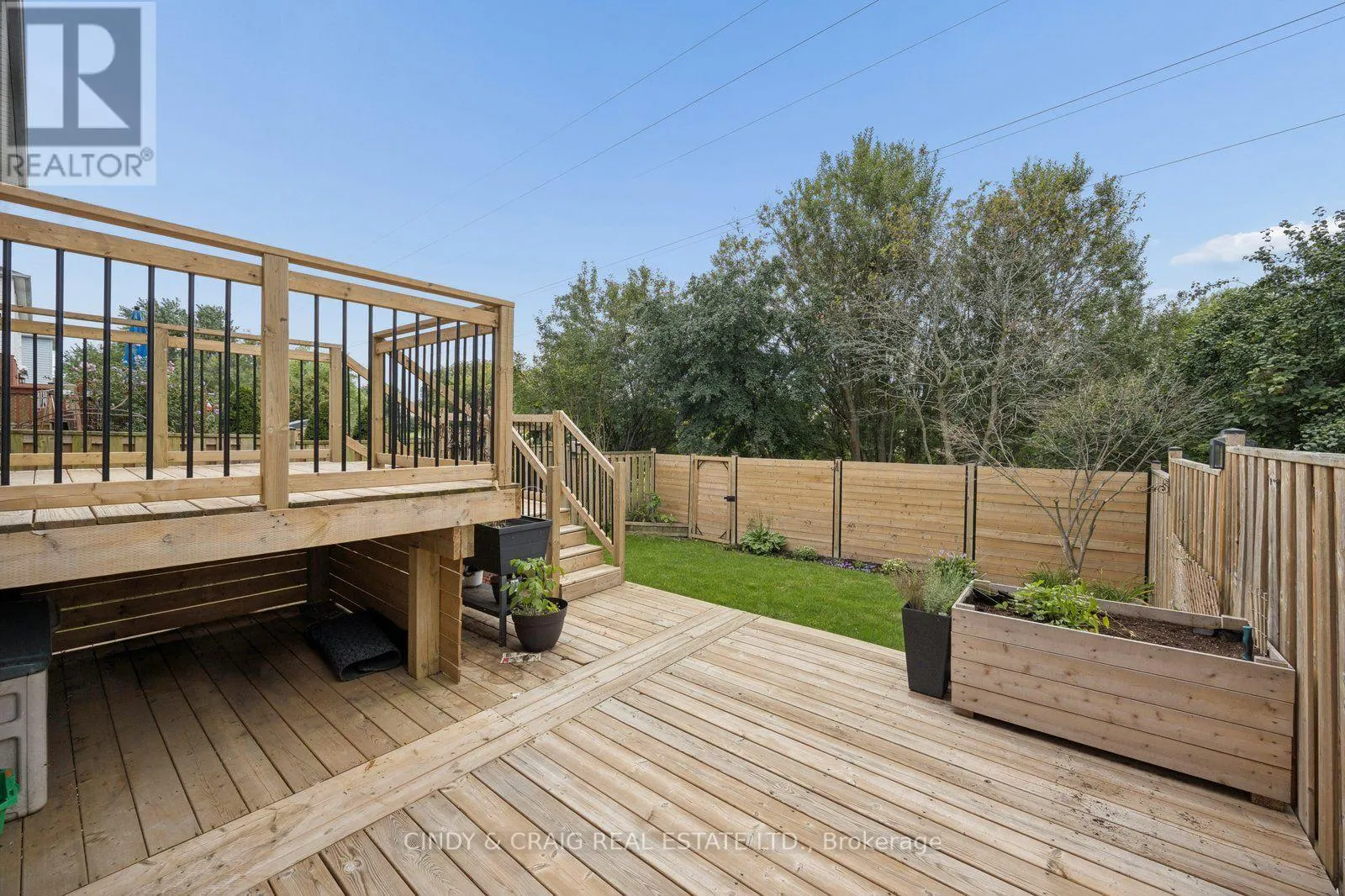 1550 FIELDGATE DRIVE