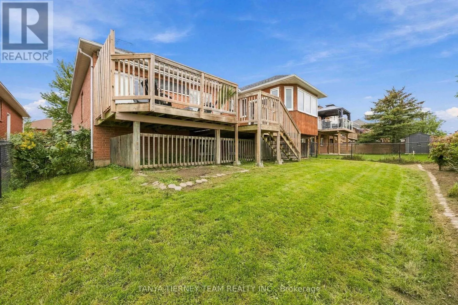 28 PERRYVIEW DRIVE