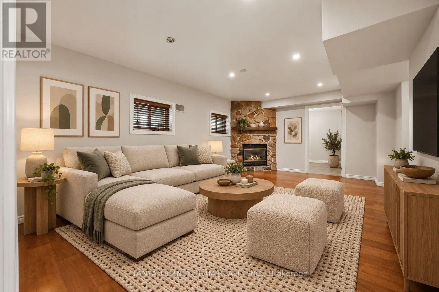 28 PERRYVIEW DRIVE