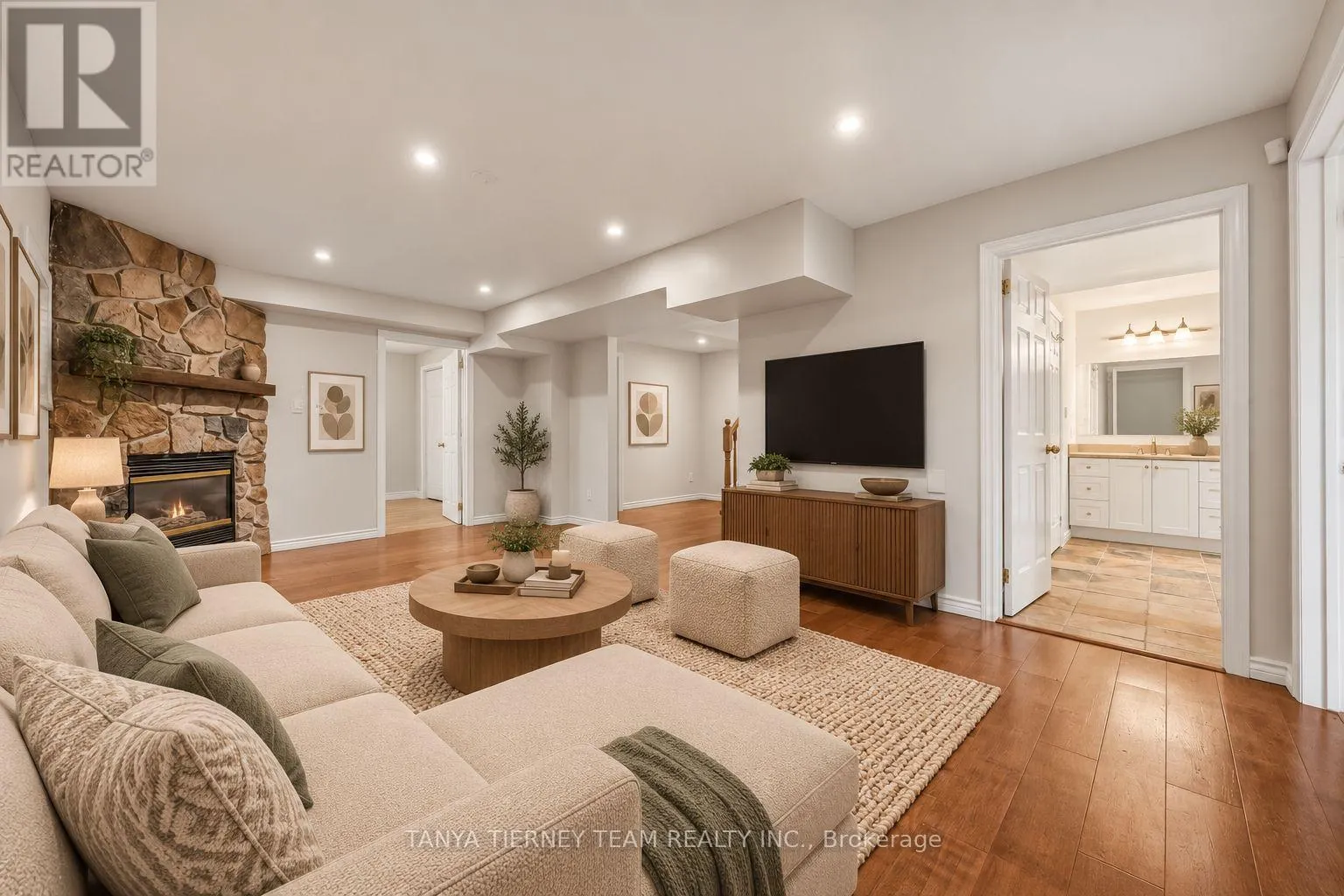 28 PERRYVIEW DRIVE
