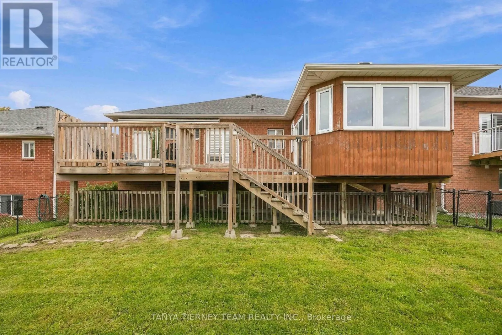 28 PERRYVIEW DRIVE