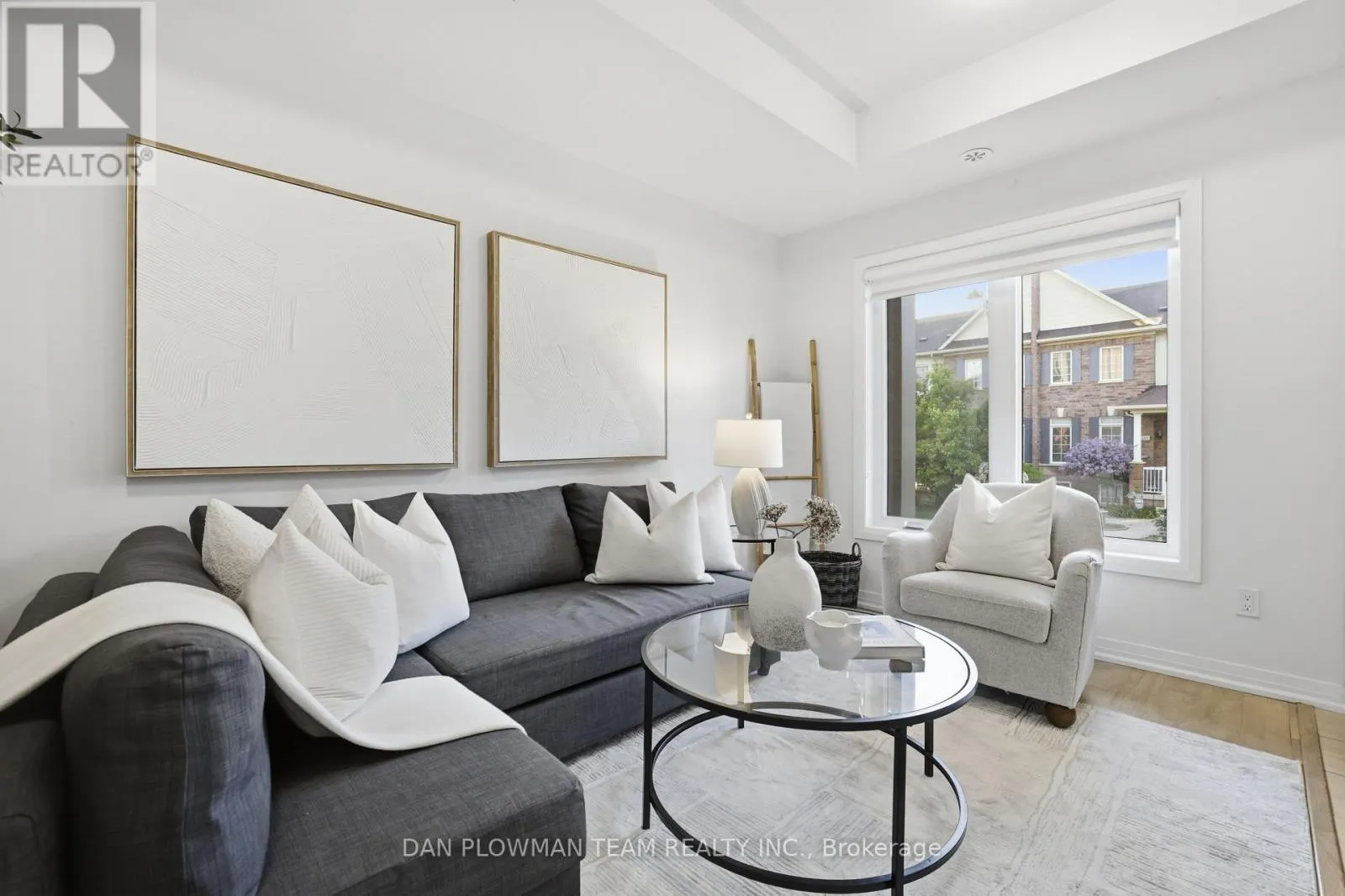 1210 - 2635 WILLIAM JACKSON DRIVE