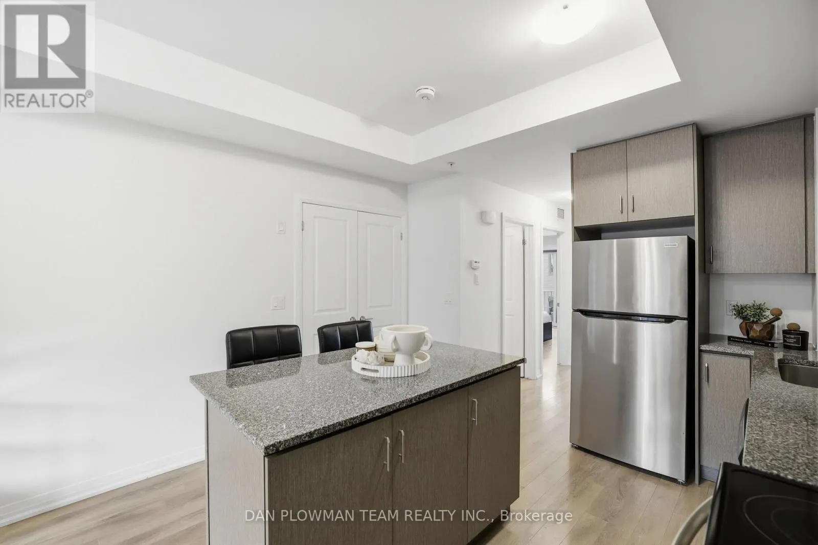 1210 - 2635 WILLIAM JACKSON DRIVE
