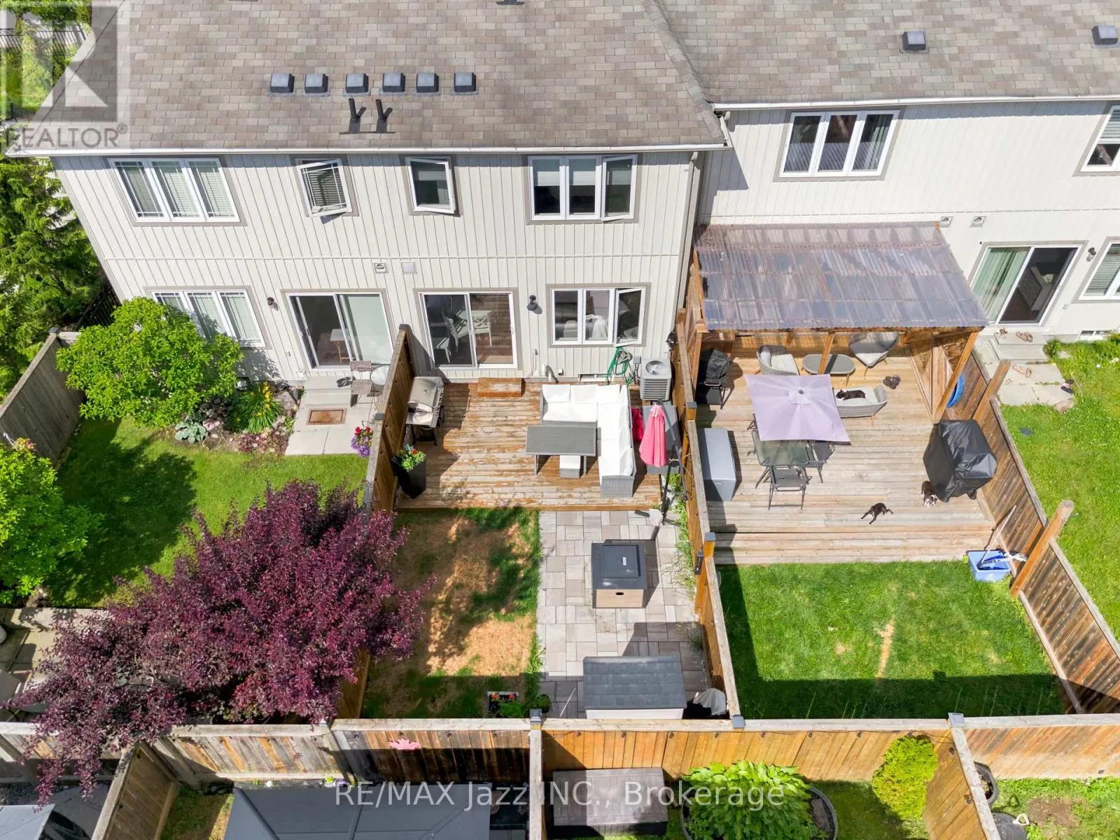 15 FARMSTEAD DRIVE