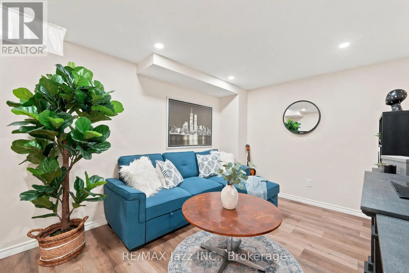 15 FARMSTEAD DRIVE