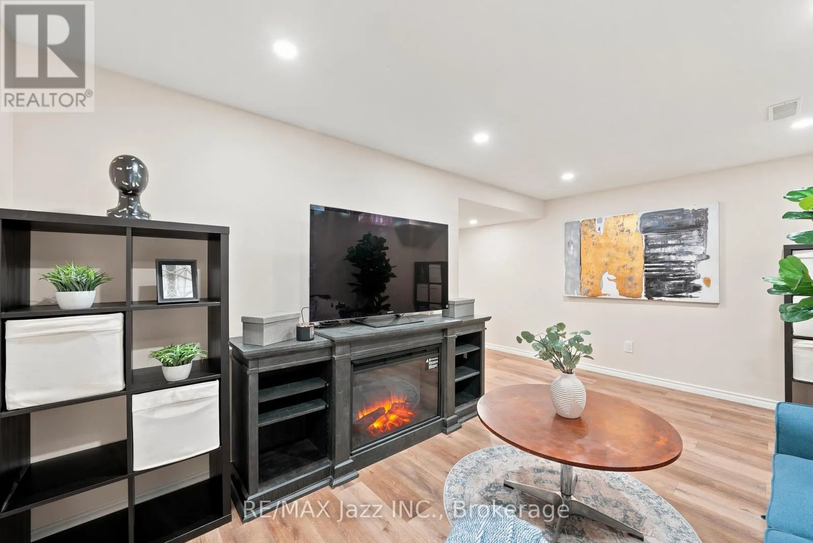 15 FARMSTEAD DRIVE