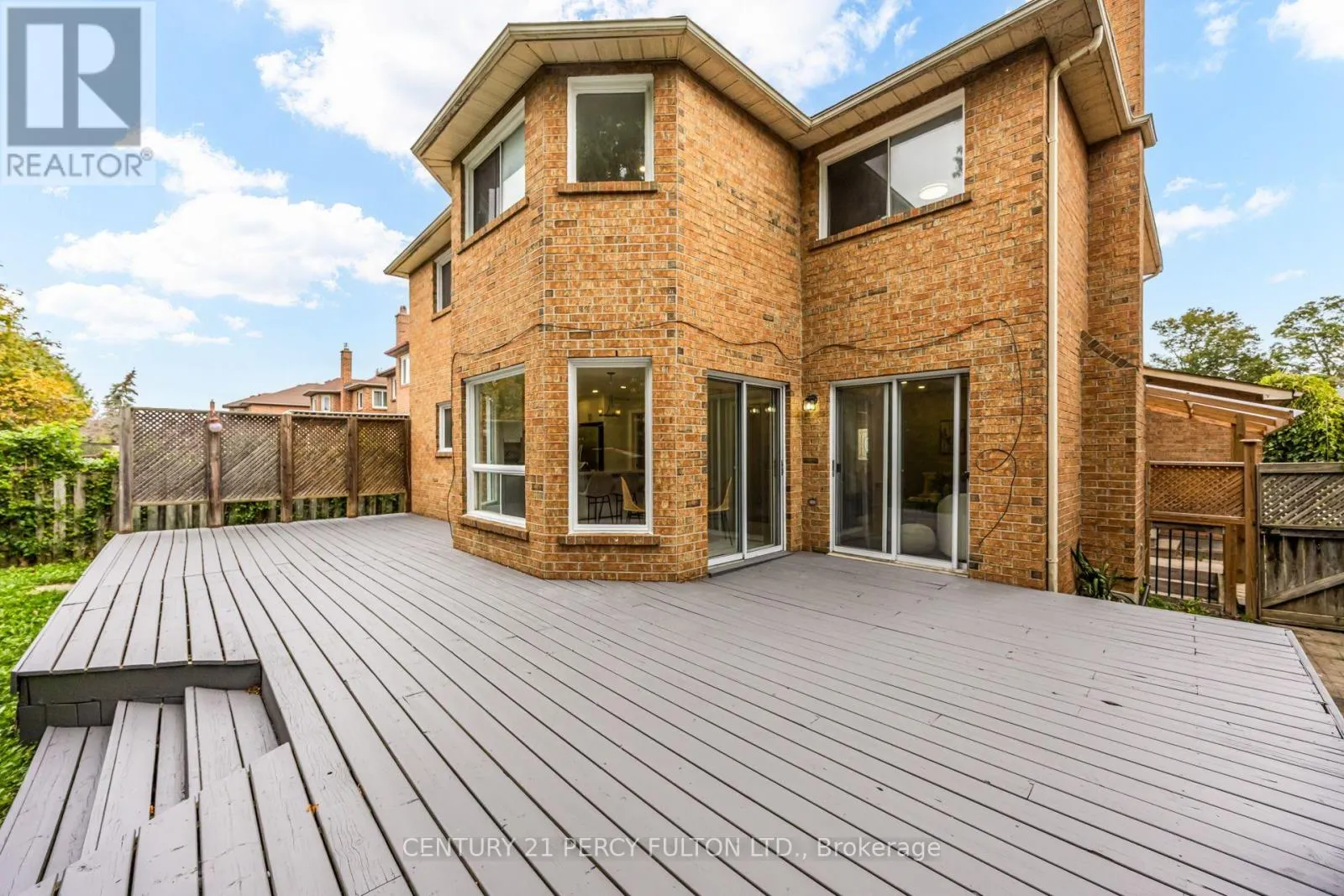 8 SAYOR DRIVE
