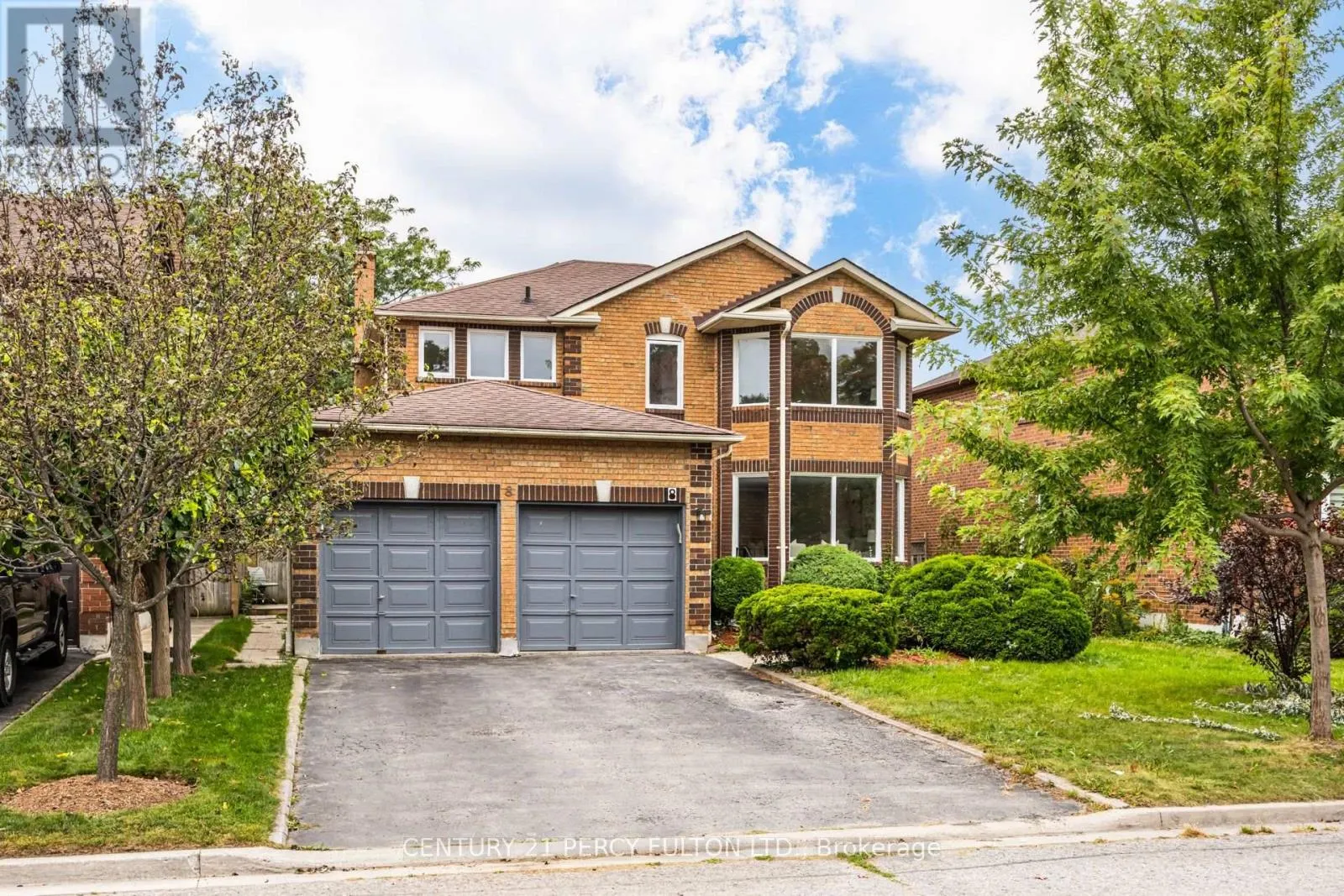 8 SAYOR DRIVE