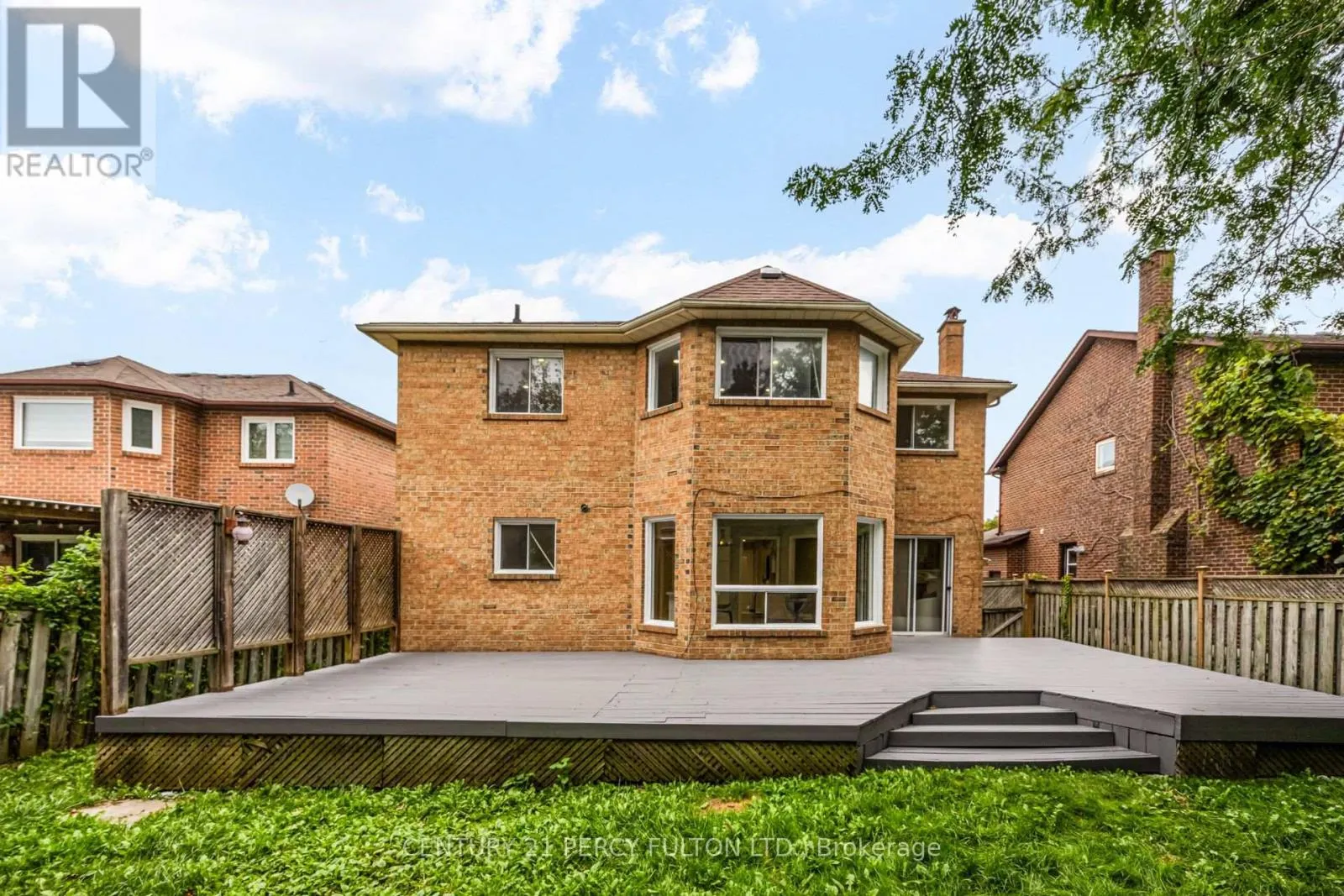 8 SAYOR DRIVE