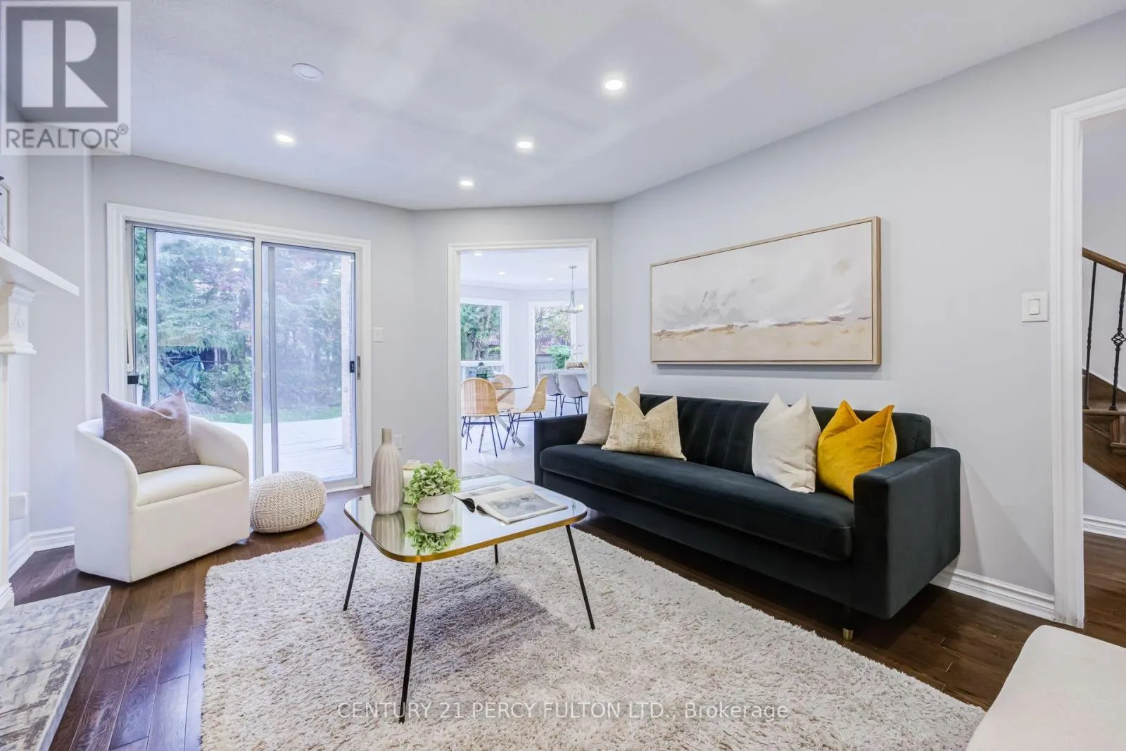 8 SAYOR DRIVE
