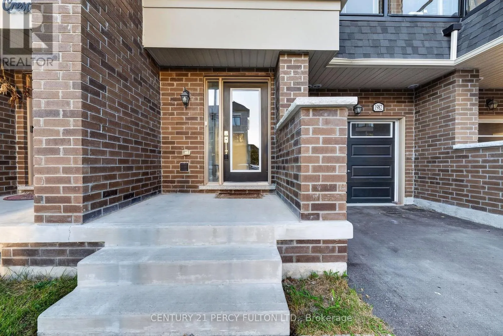 1982 CAMERON LOTT CRESCENT