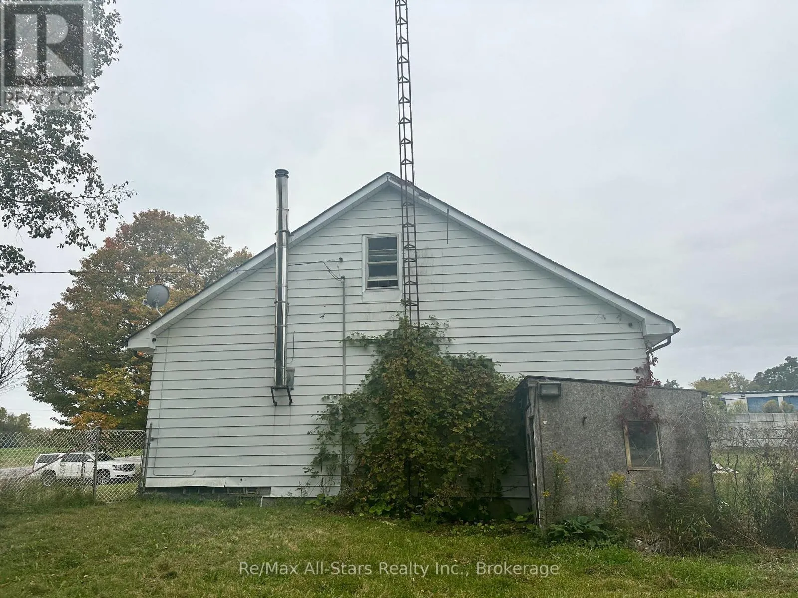 381 REGIONAL RD 21 ROAD