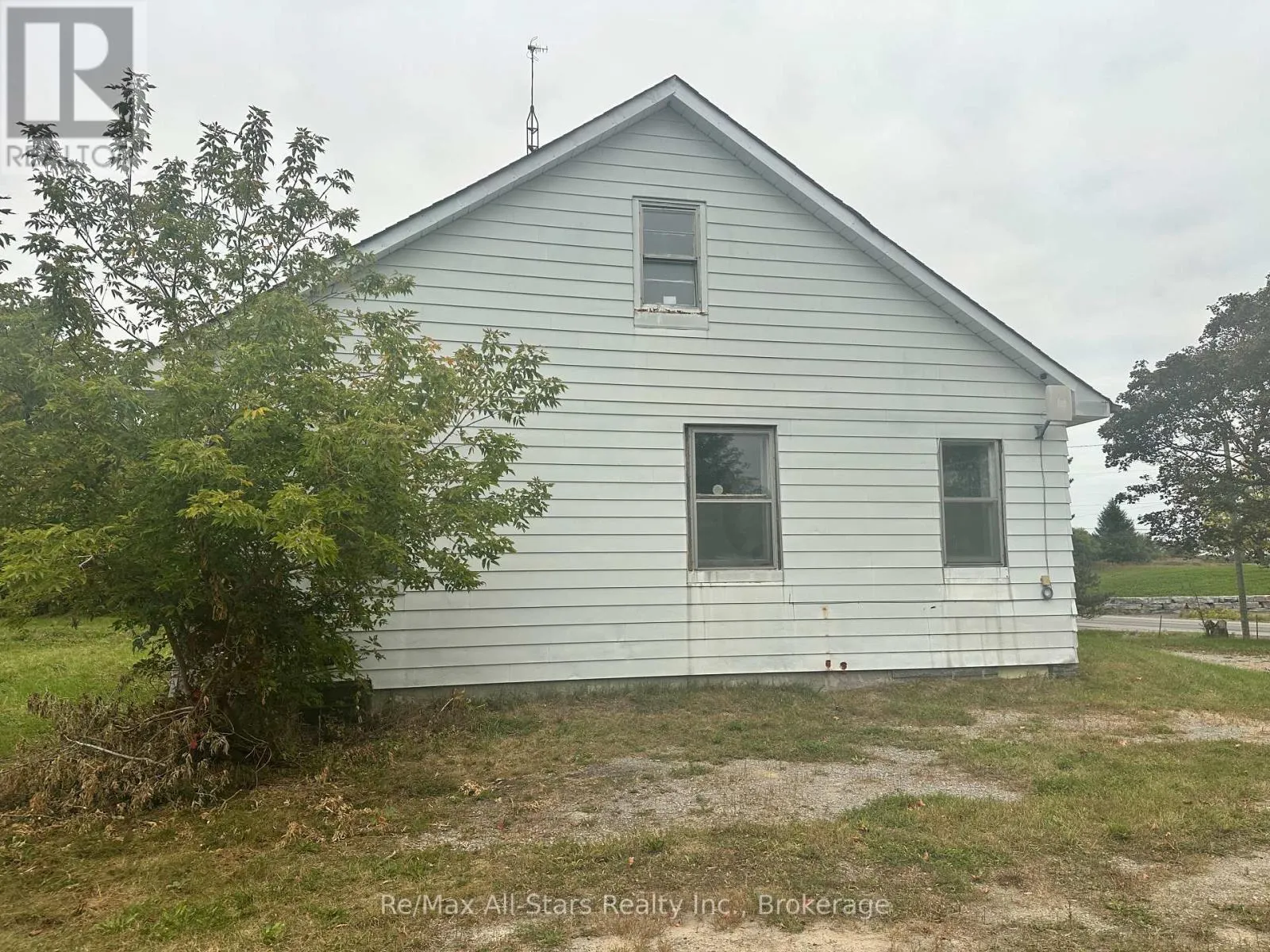 381 REGIONAL RD 21 ROAD