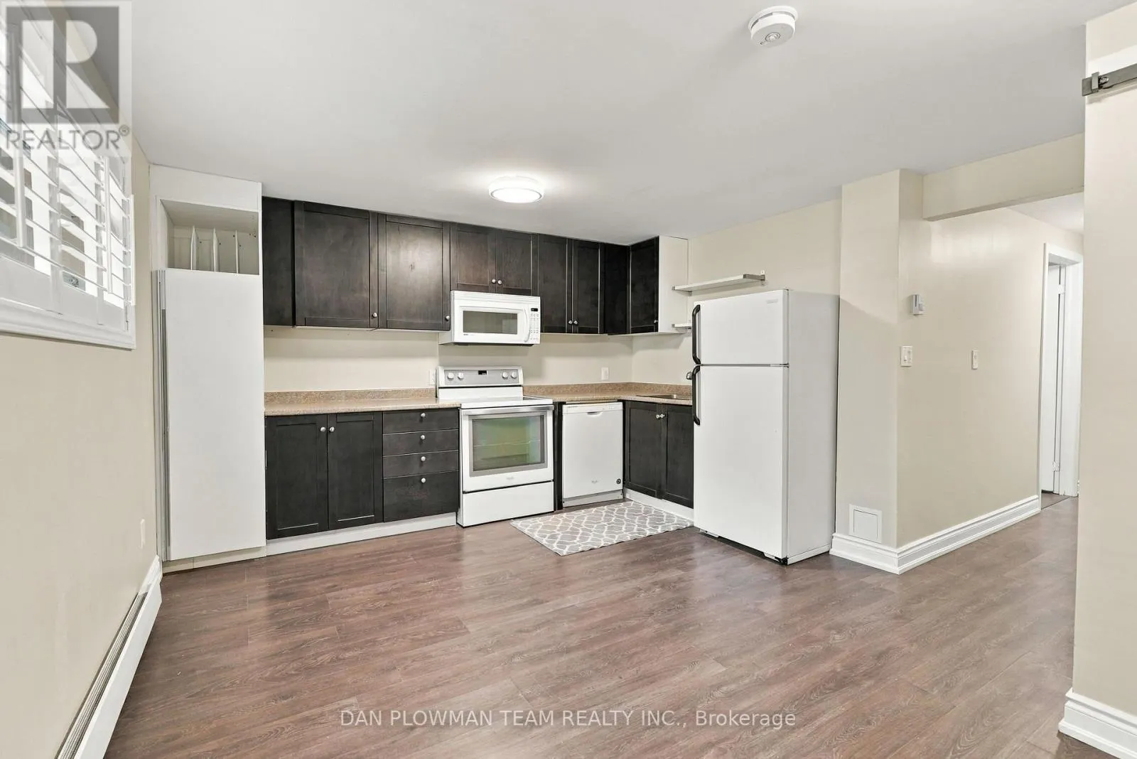 228 MEDINA COURT