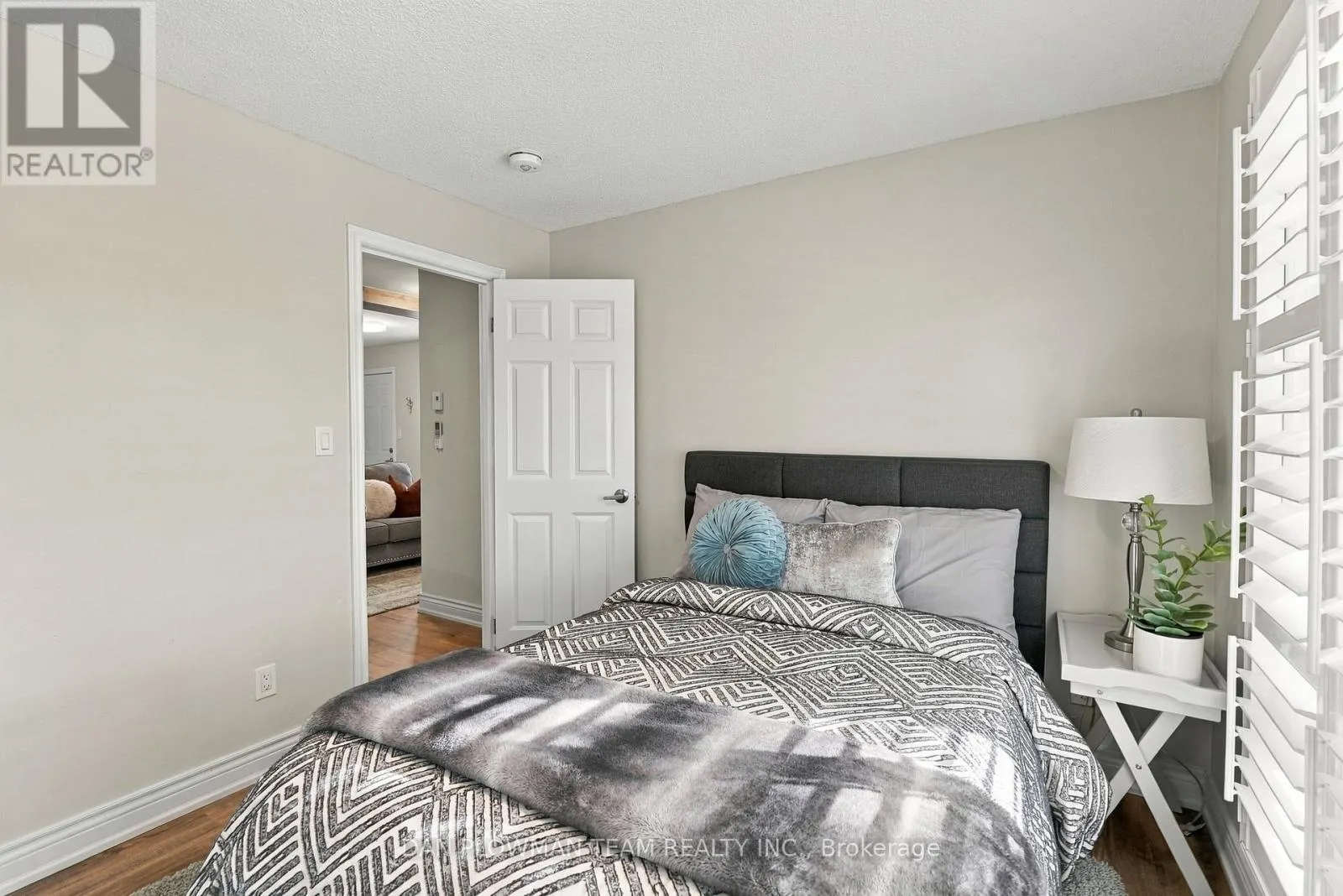 228 MEDINA COURT