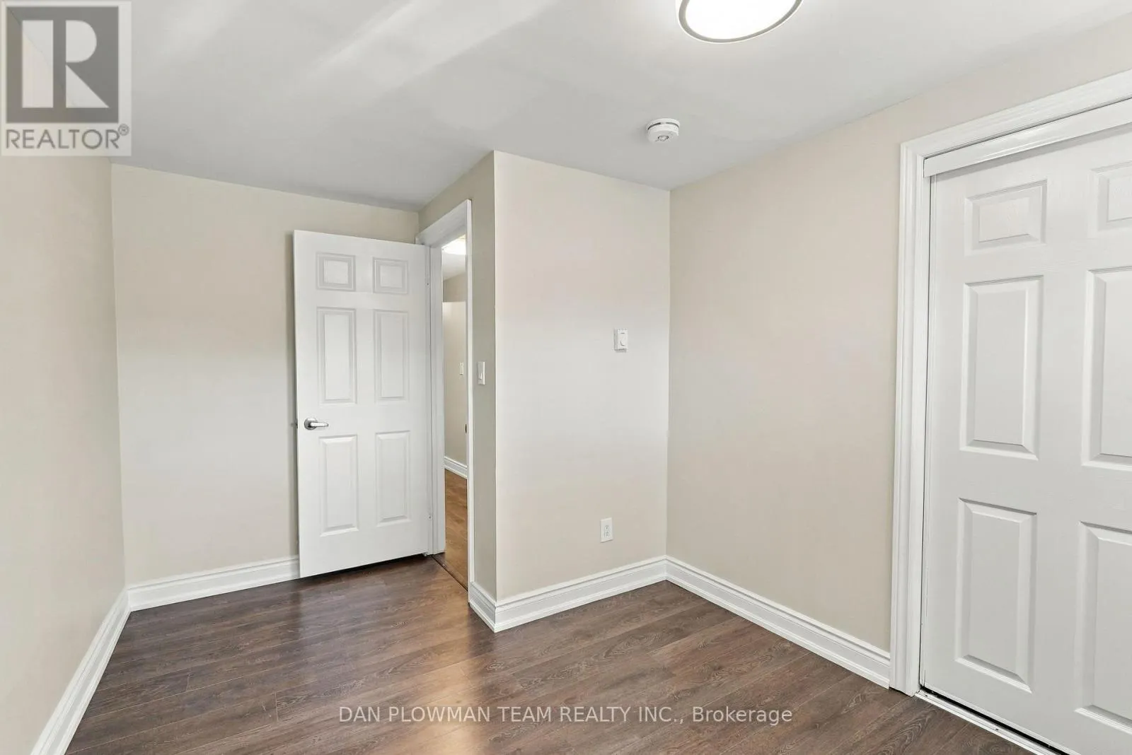 228 MEDINA COURT