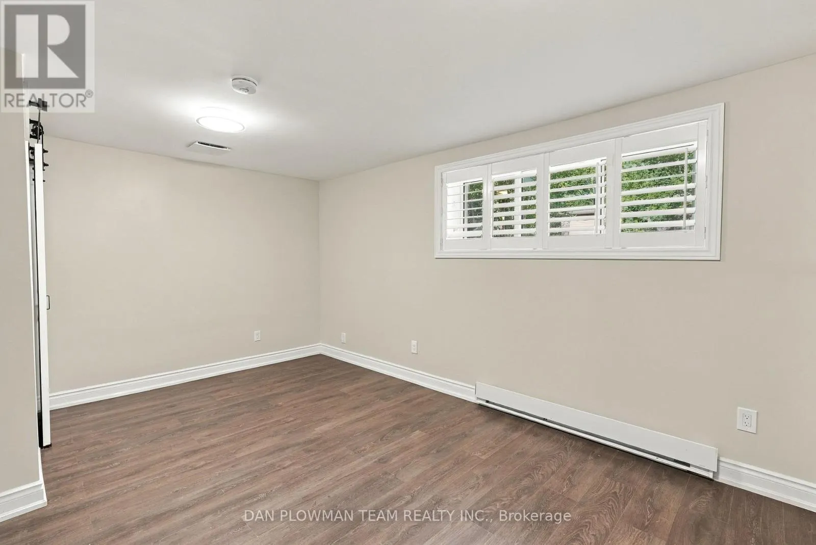 228 MEDINA COURT