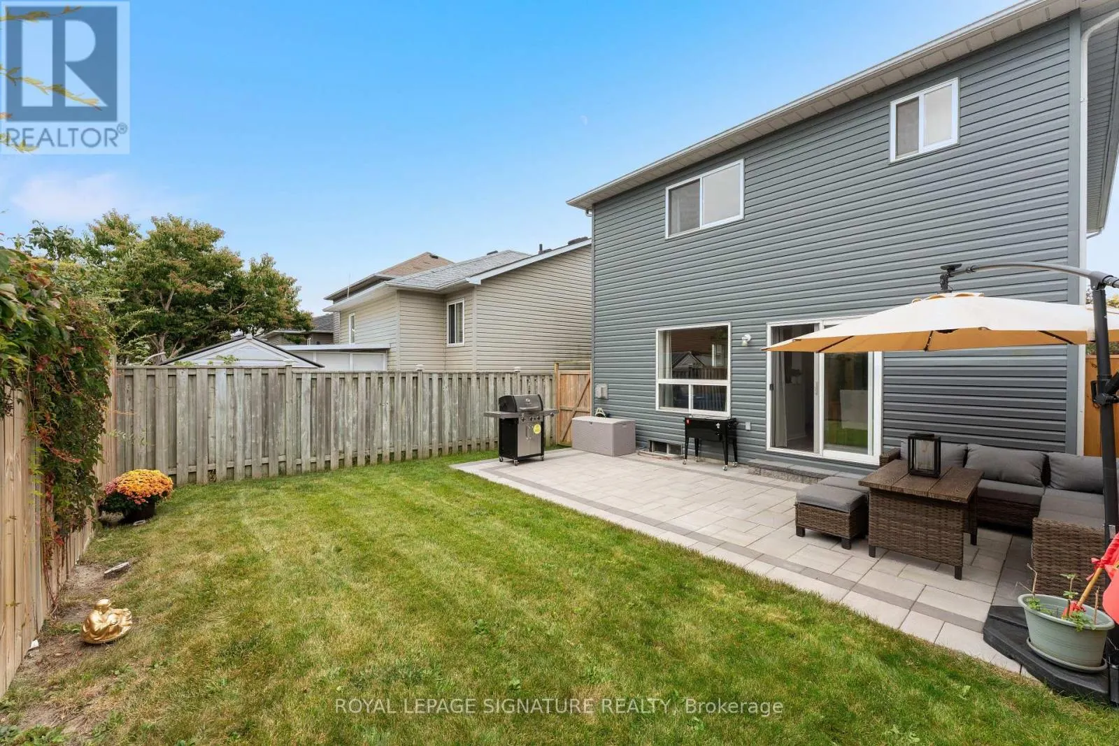 16 BEACHAM CRESCENT