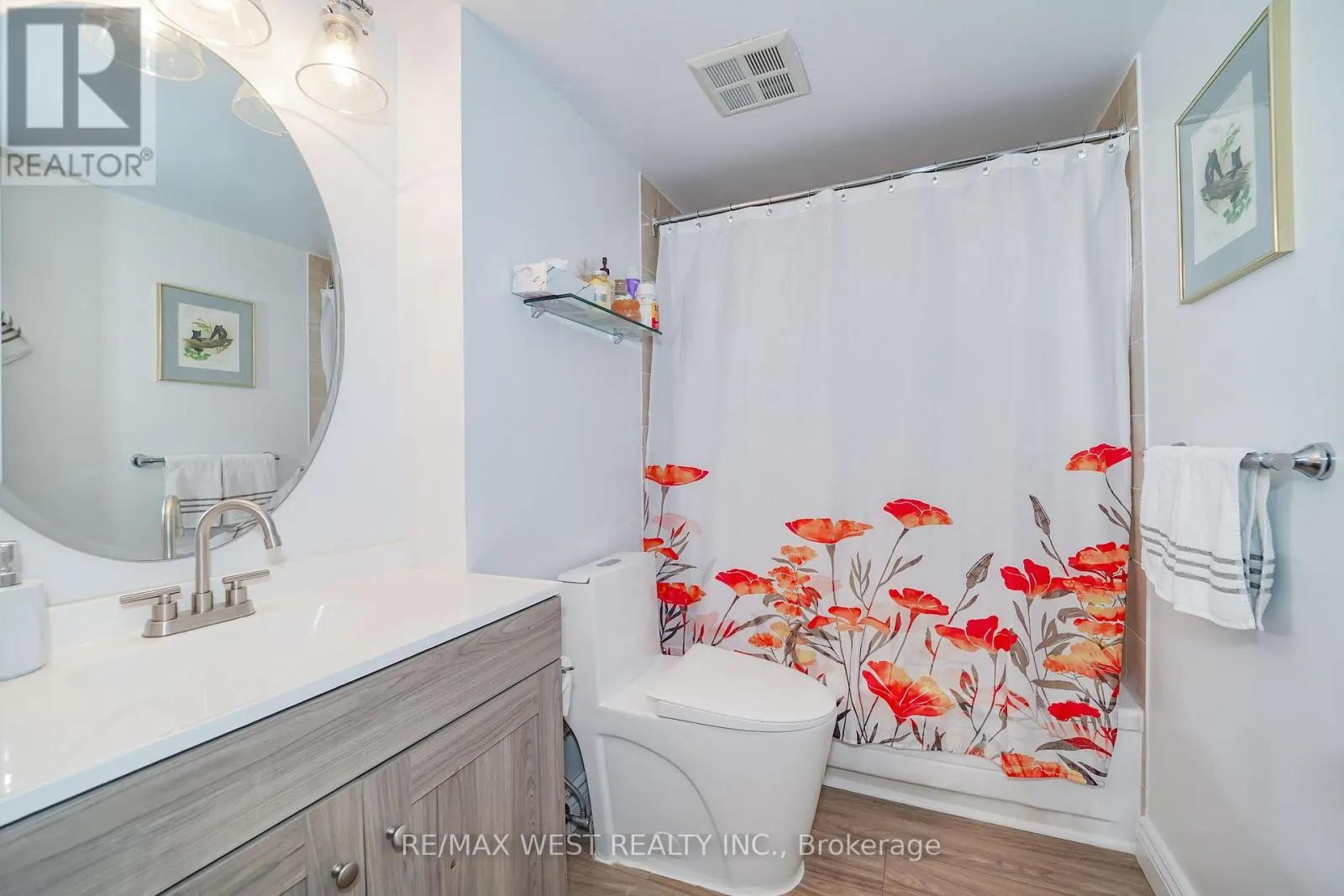 305 - 700 WILSON ROAD N