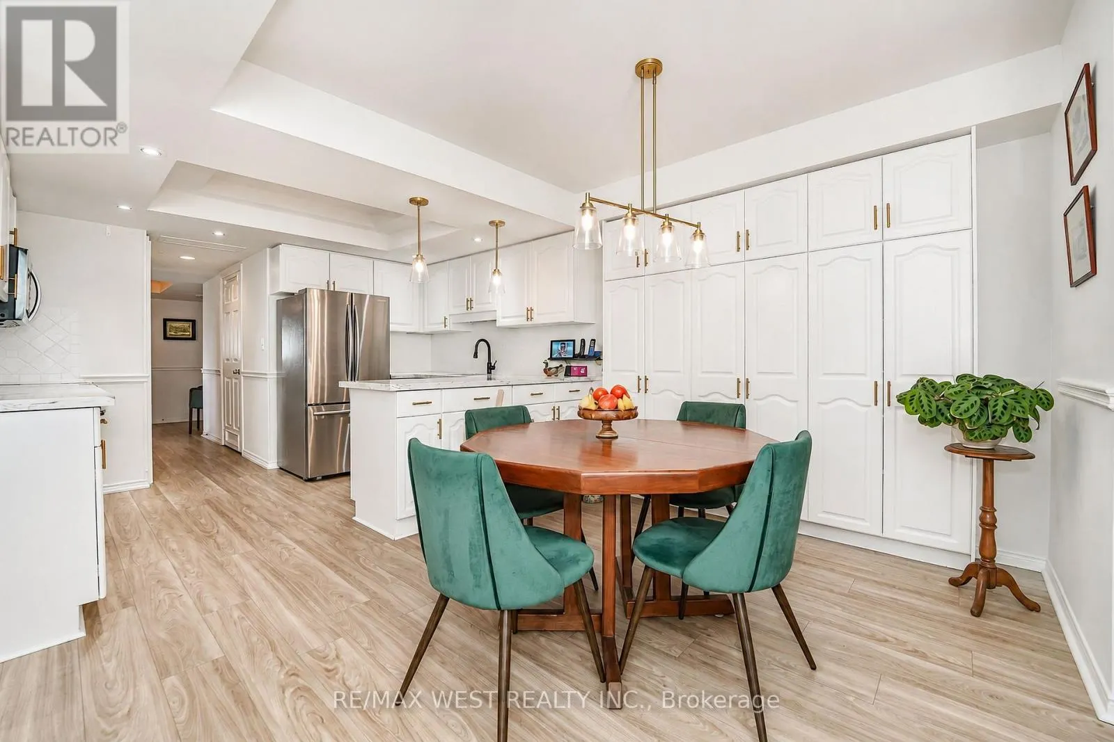 305 - 700 WILSON ROAD N