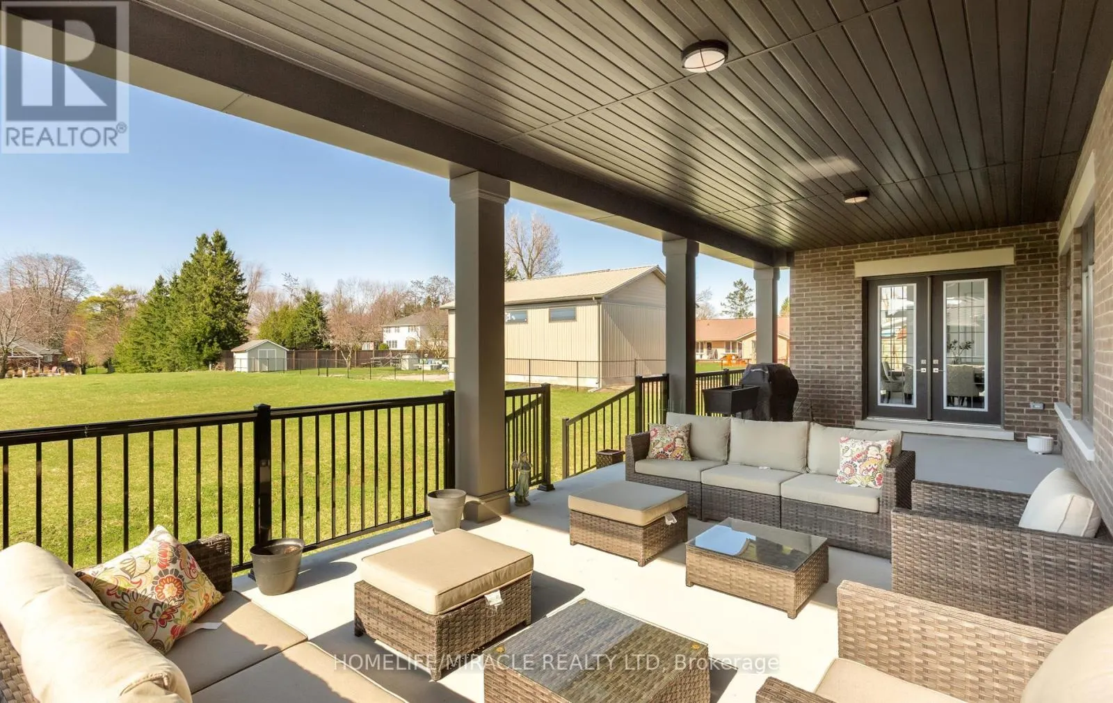 61 BONNIE BRAE COURT