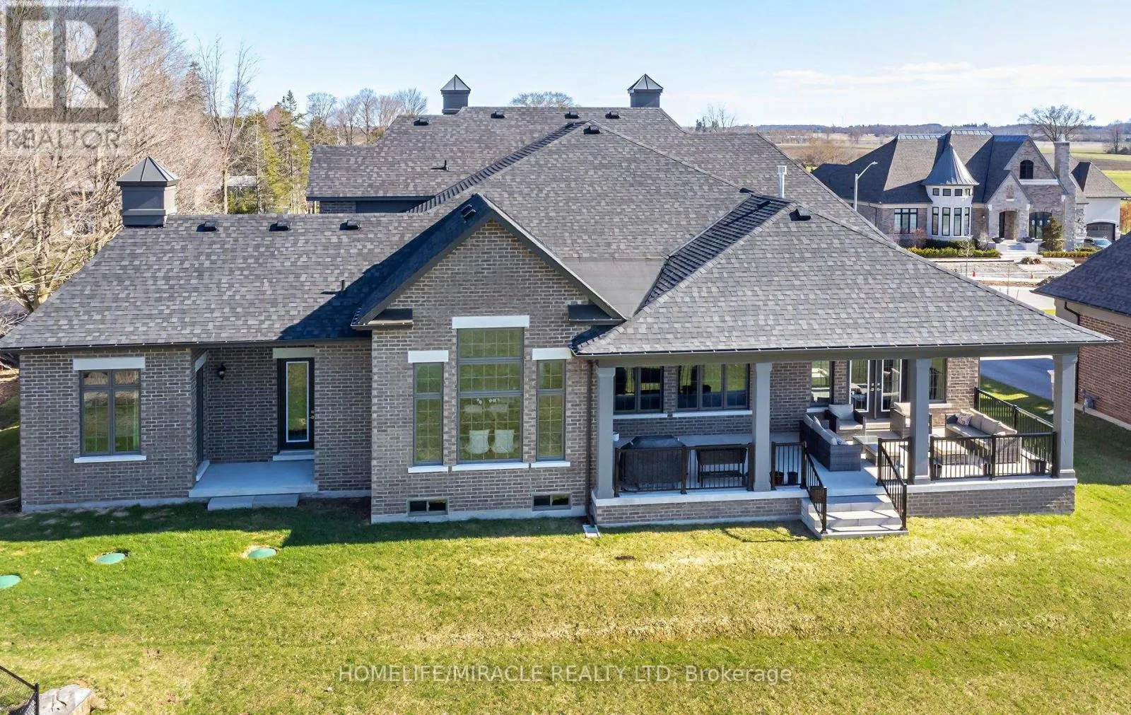 61 BONNIE BRAE COURT