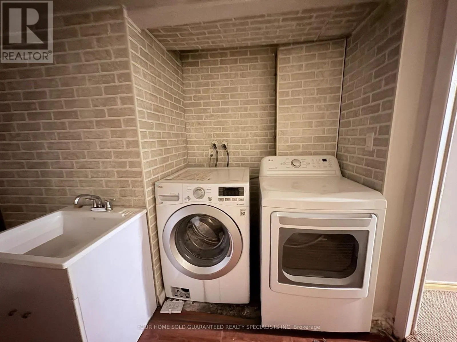 BSMT - 47 HEWITT CRESCENT