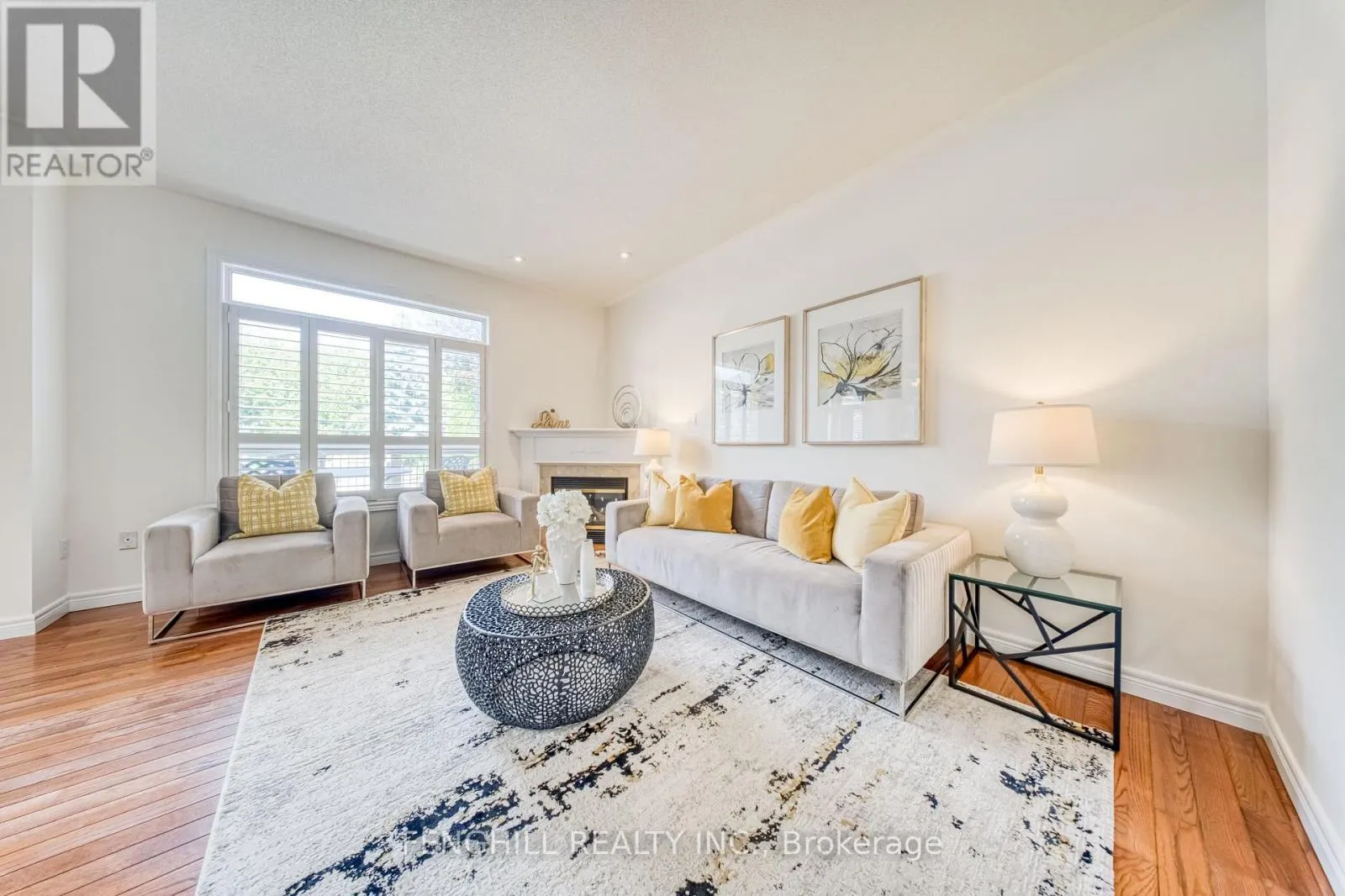 842 GREENLEAF CIRCLE