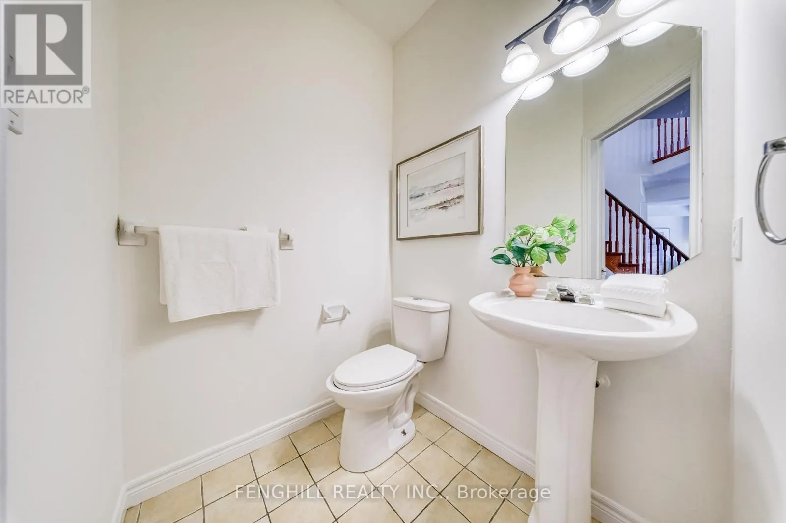 842 GREENLEAF CIRCLE