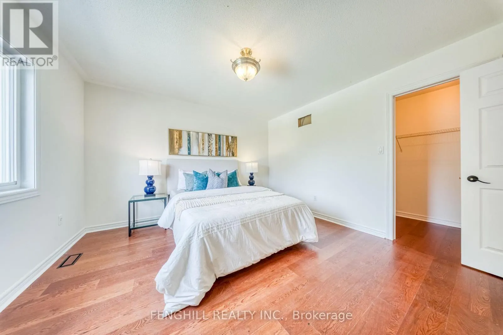 842 GREENLEAF CIRCLE