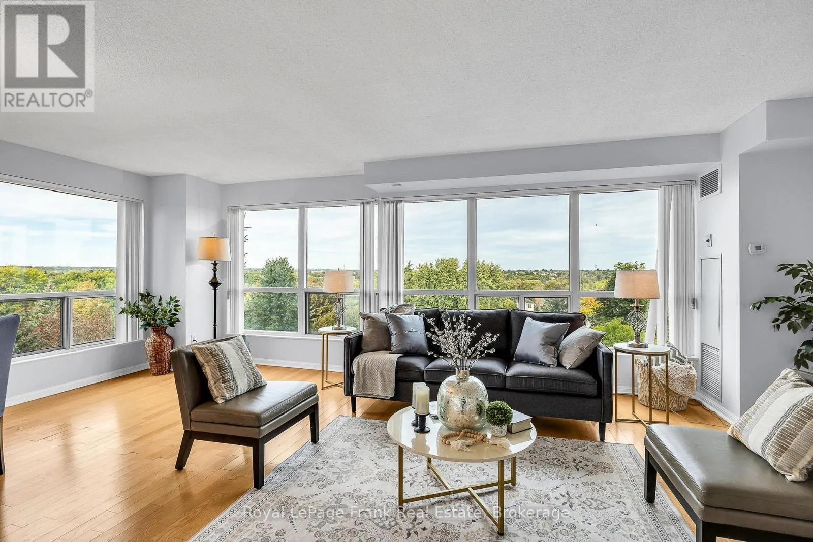 602 - 712 ROSSLAND ROAD E #602